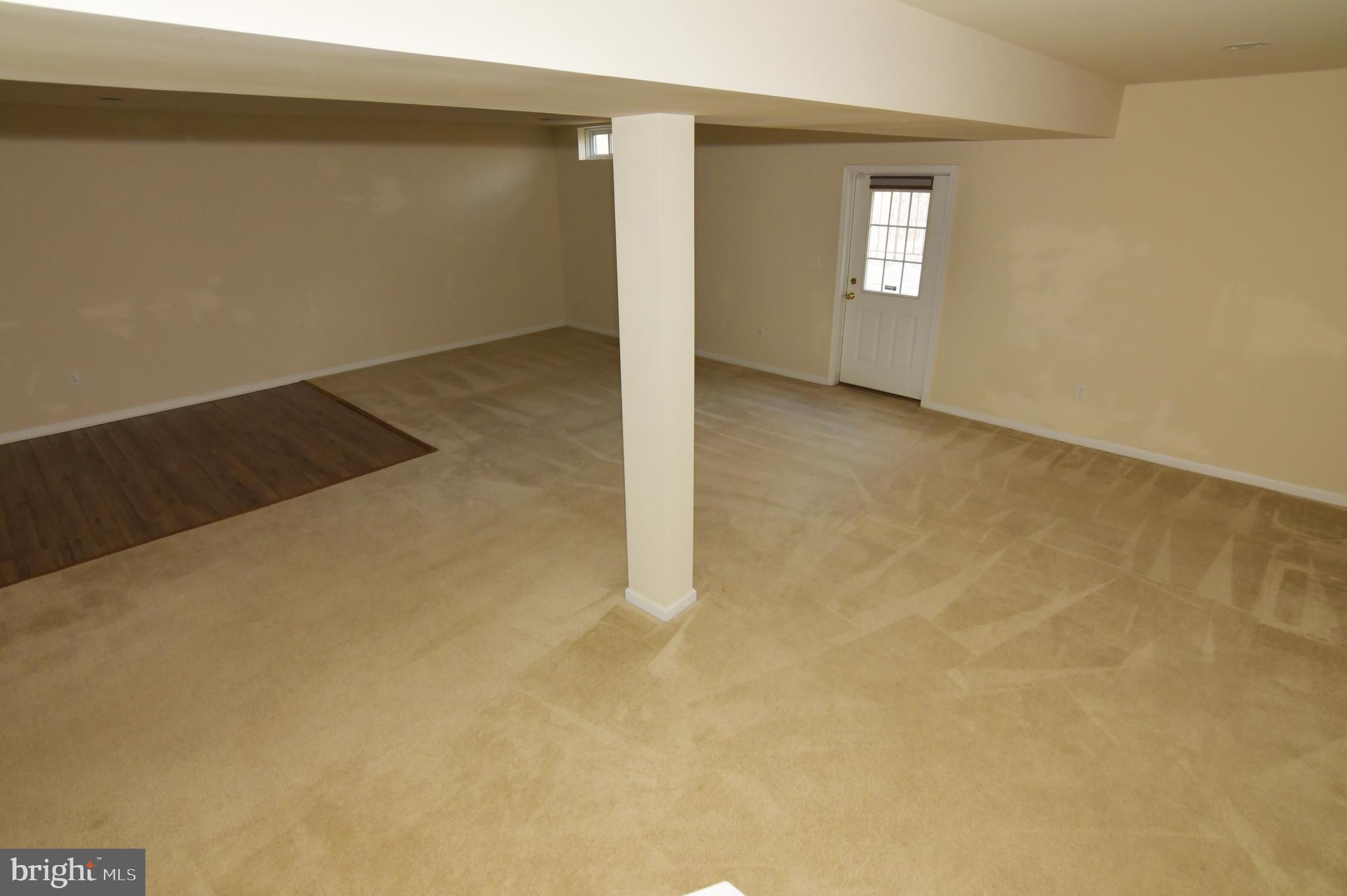 WAKELAND MANOR - Residential