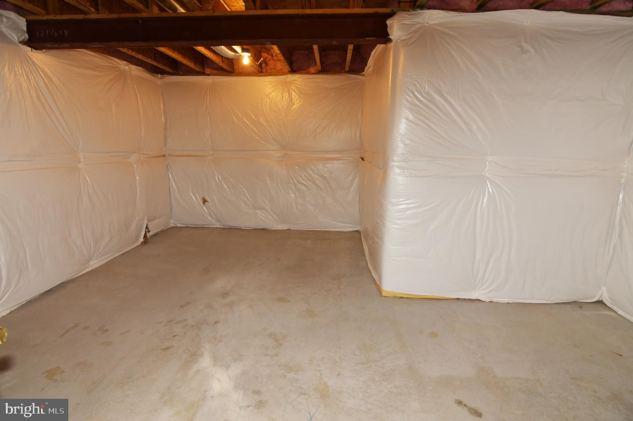 WAKELAND MANOR - Residential