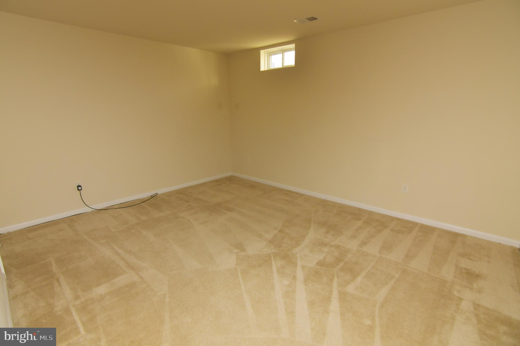 WAKELAND MANOR - Residential