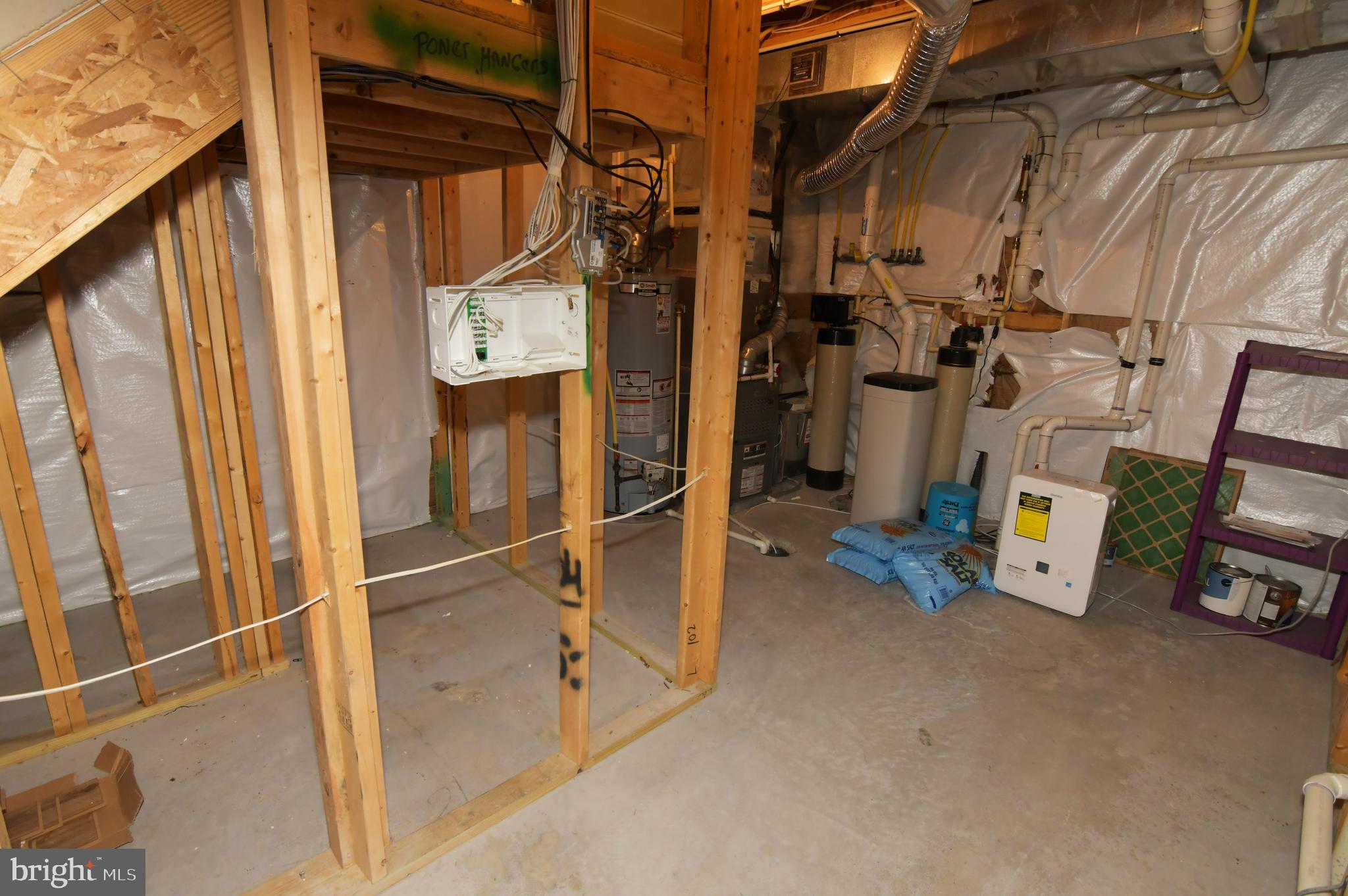 WAKELAND MANOR - Residential