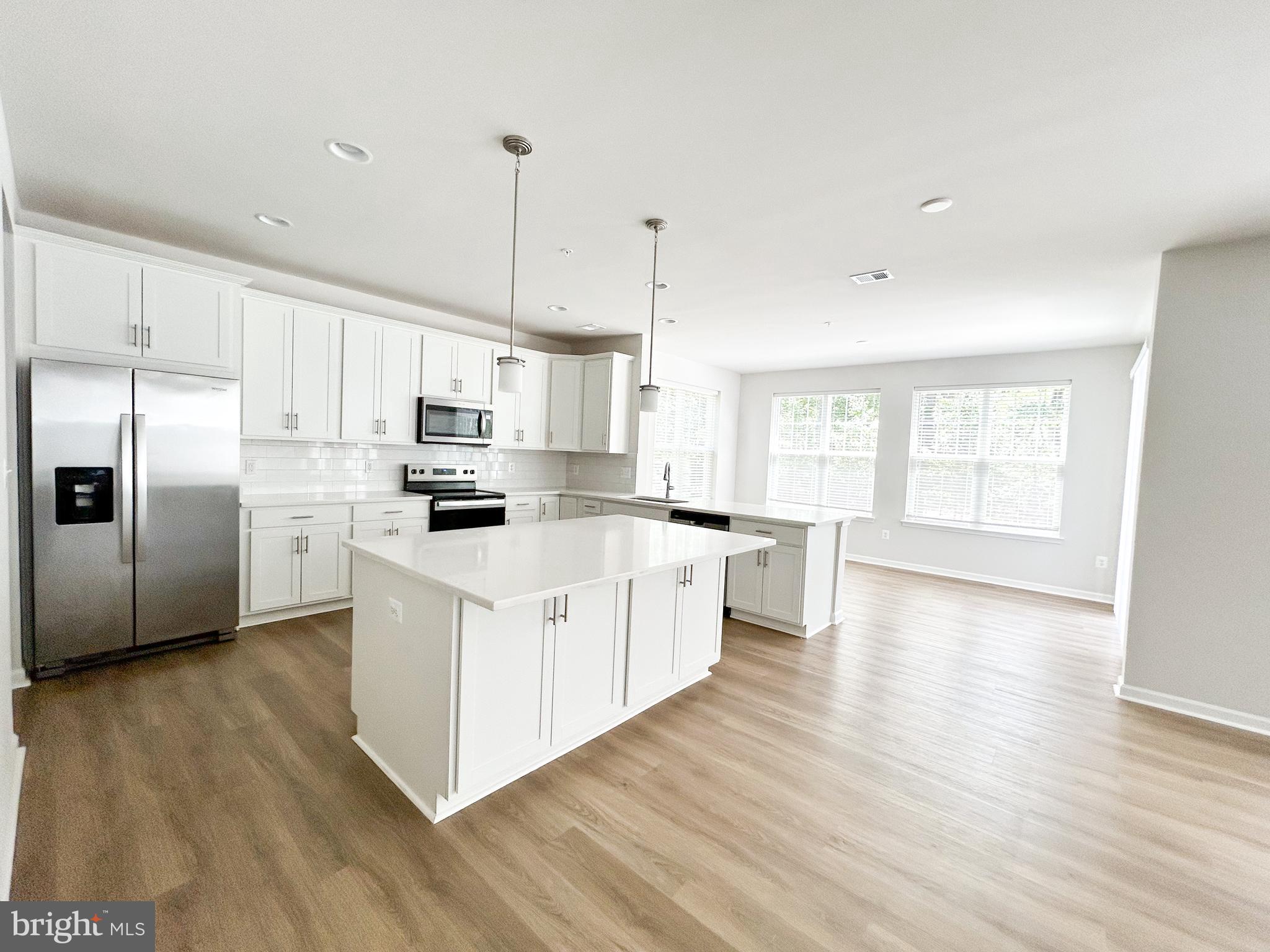 SWAN POINT - Residential