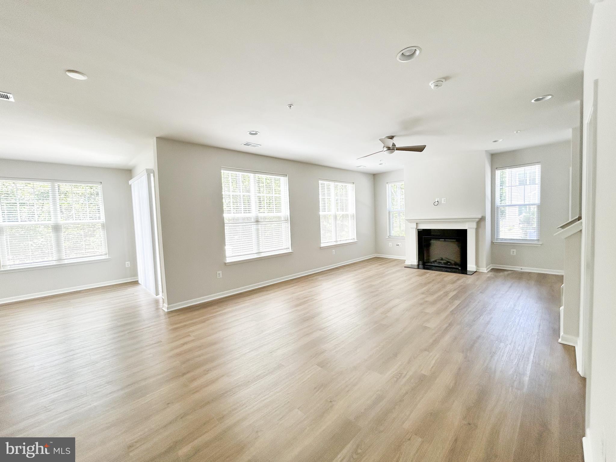 SWAN POINT - Residential