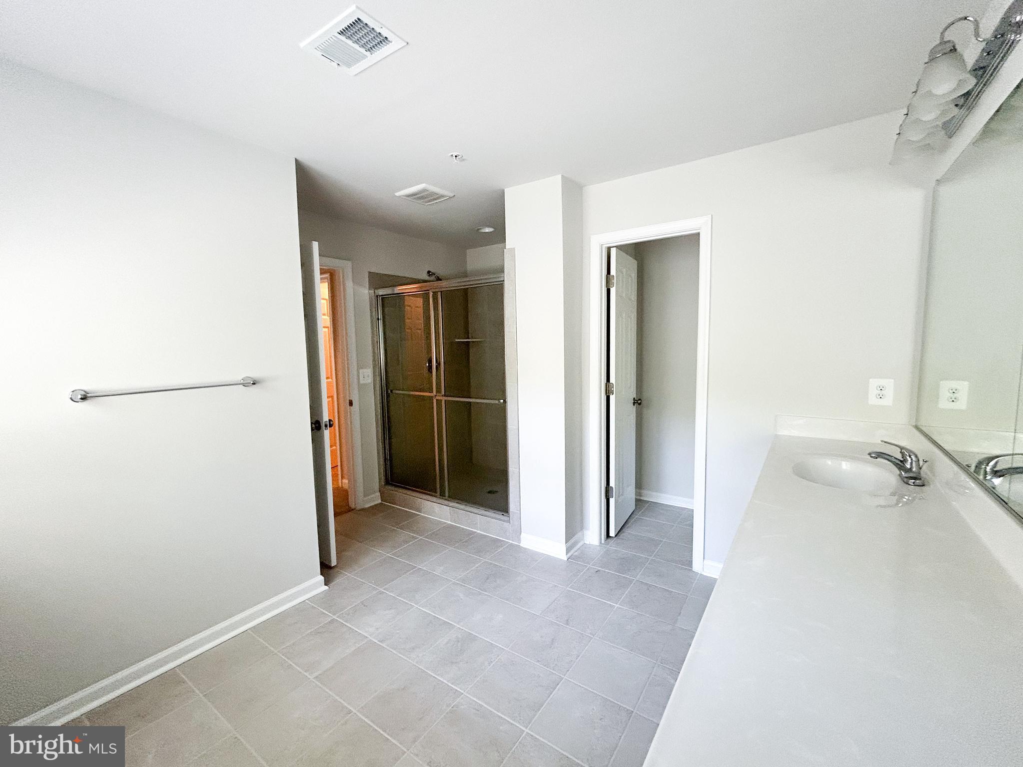 SWAN POINT - Residential