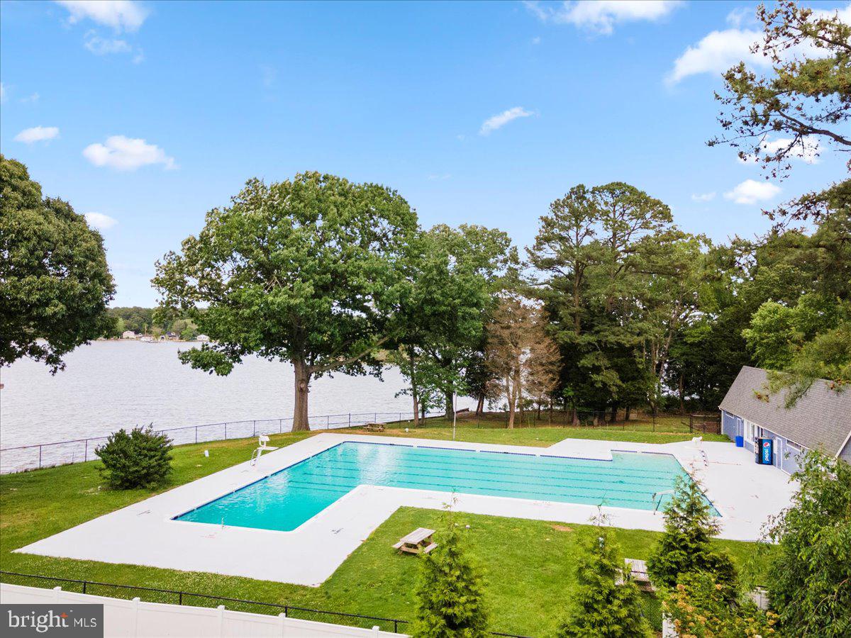 SWAN POINT - Residential