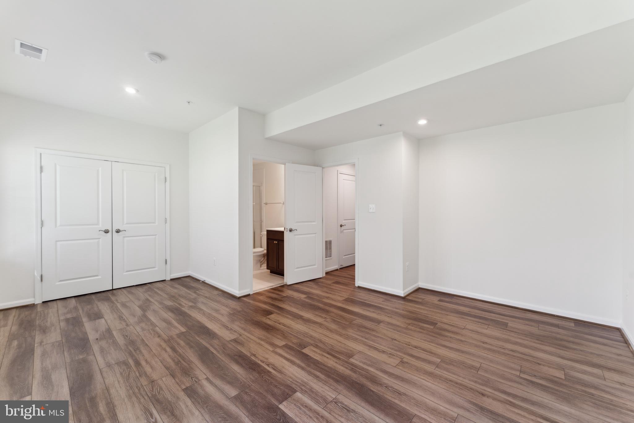 PARKE WEST - Residential