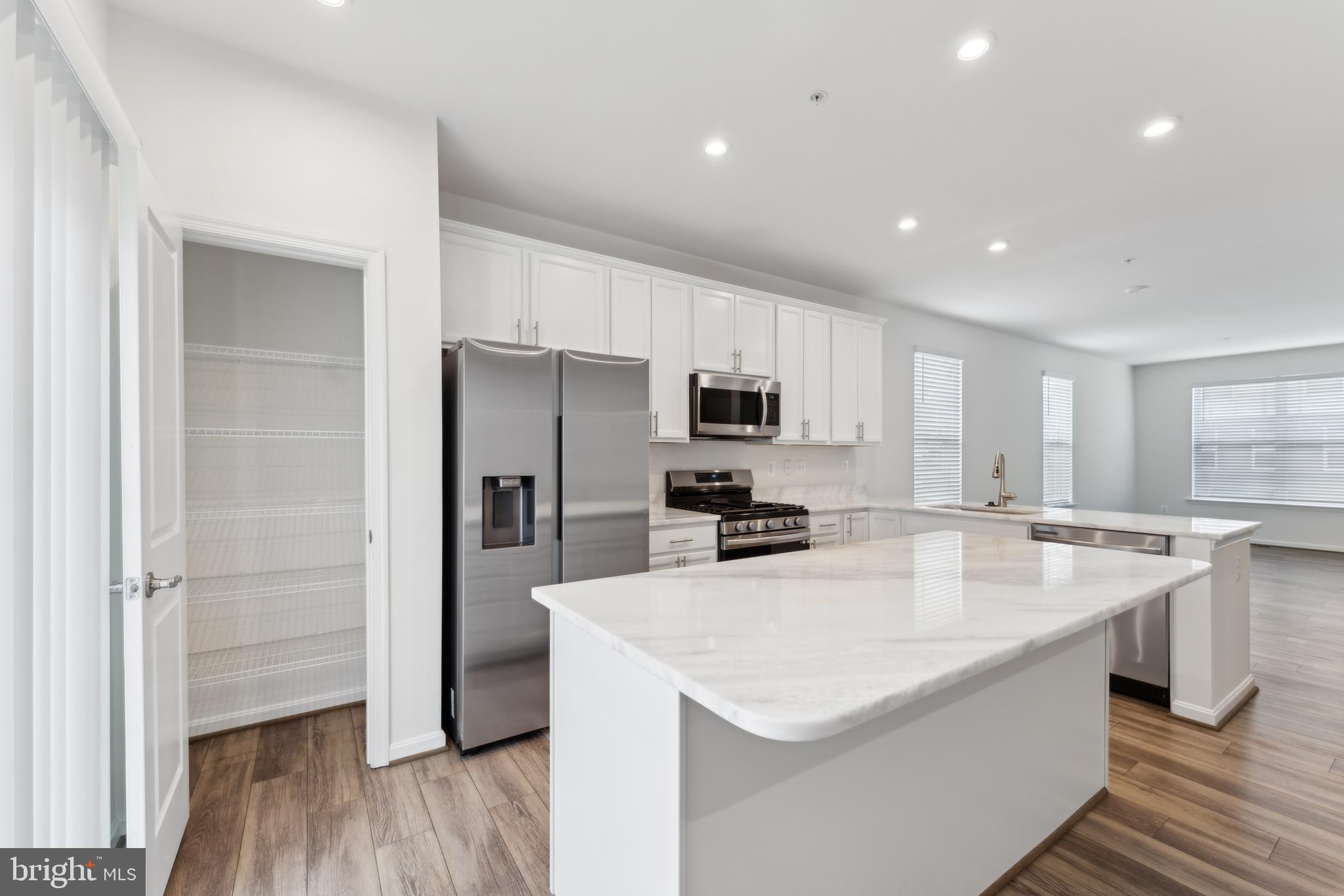 PARKE WEST - Residential