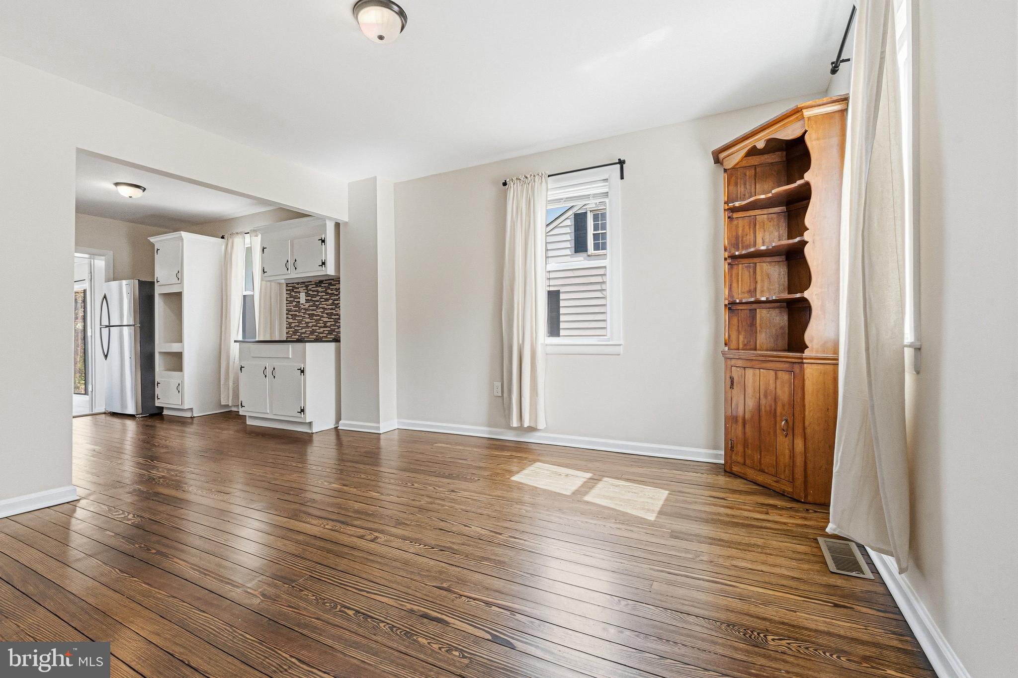 GRAY MANOR - Residential