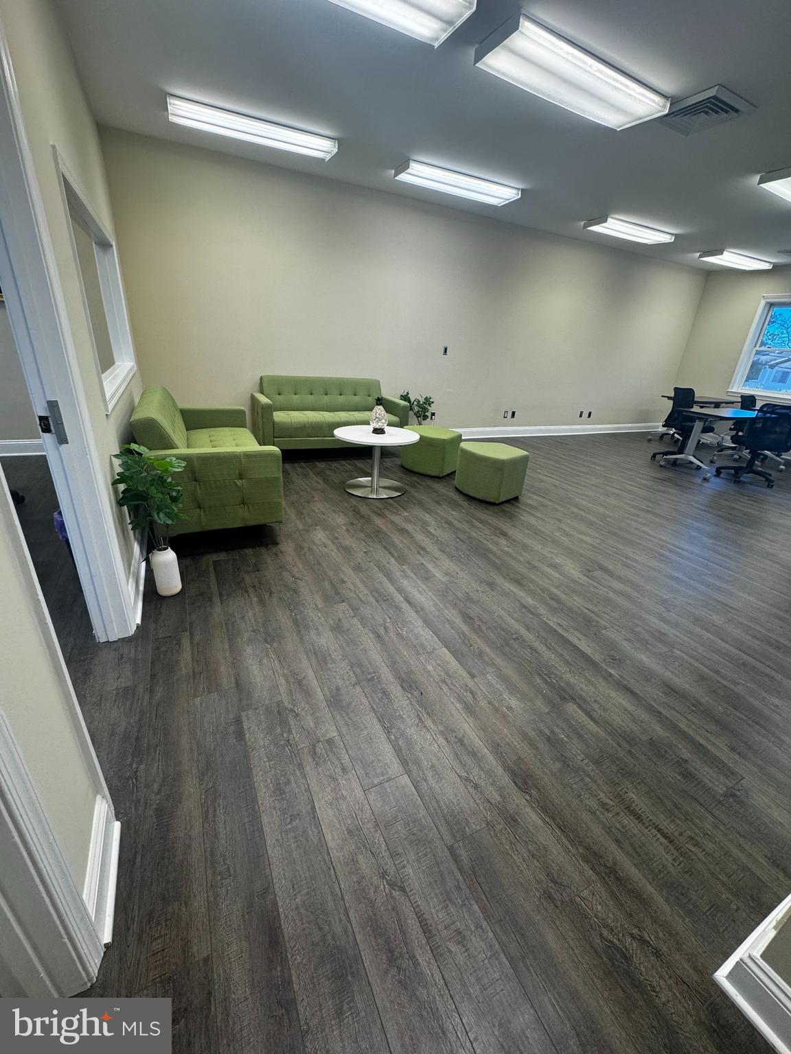 7528 DIPLOMAT DRIVE 201