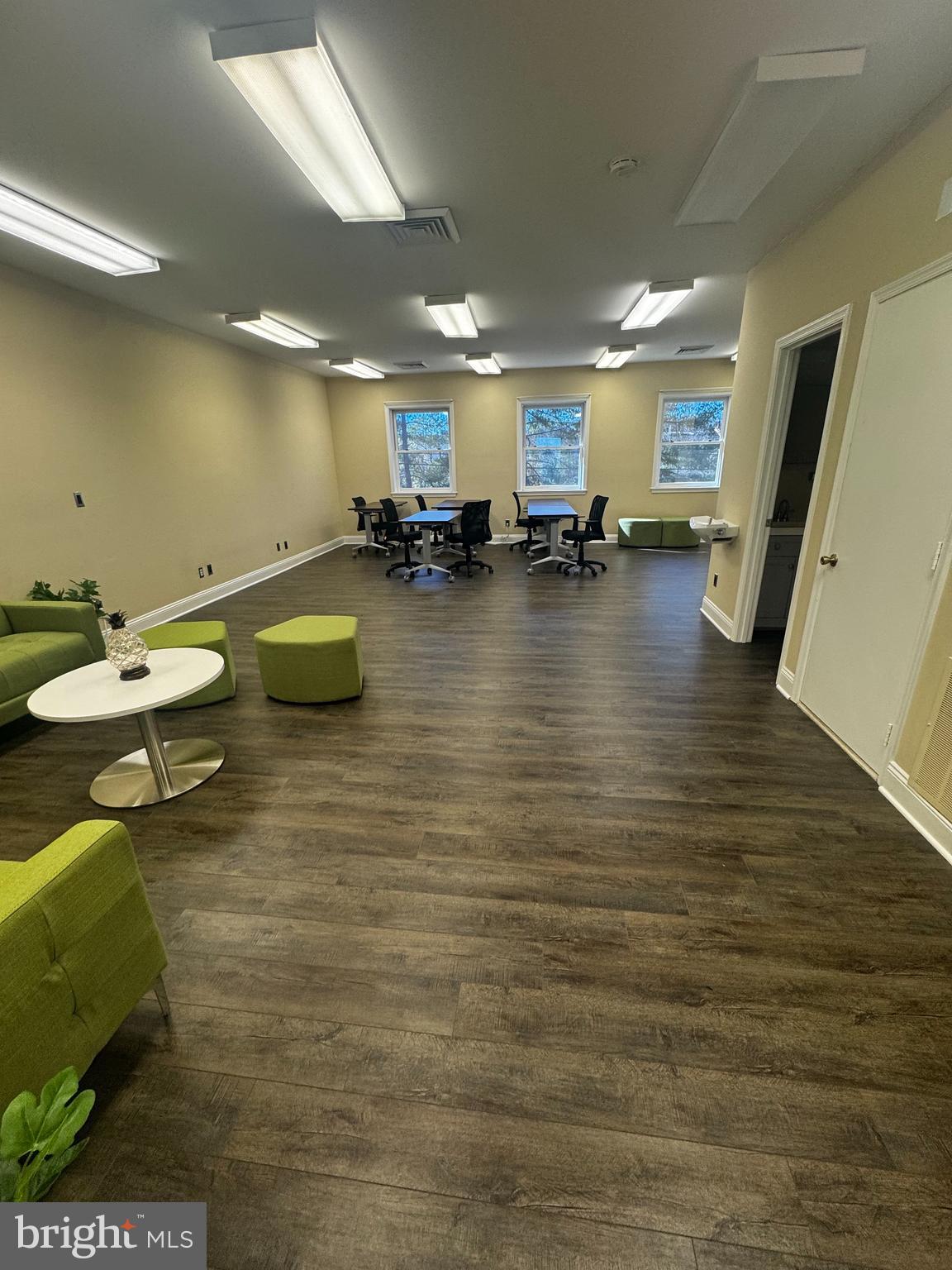 7528 DIPLOMAT DRIVE 201