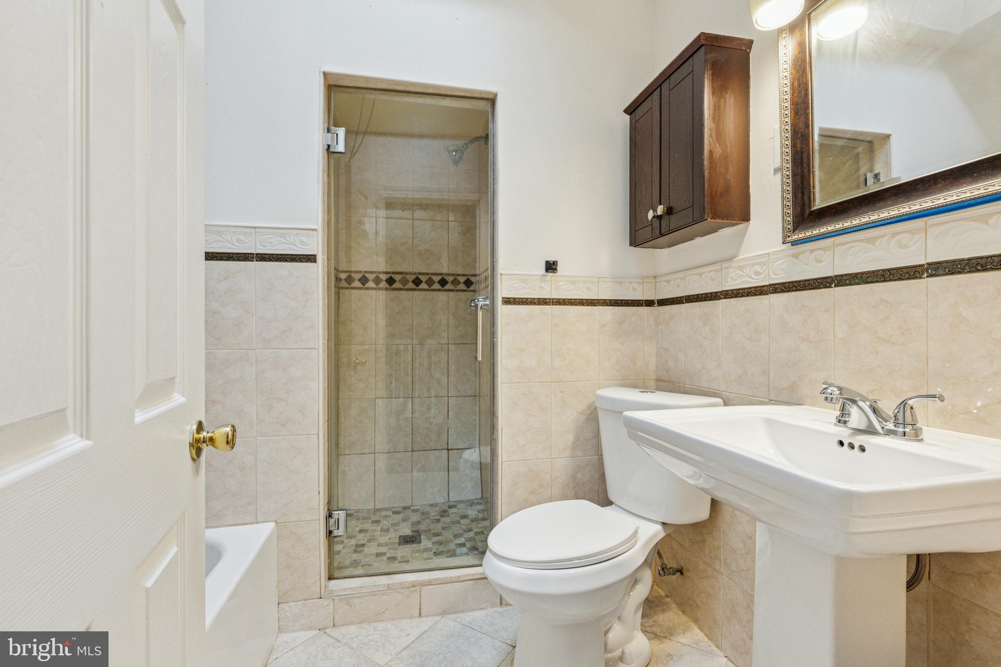 WEST OAK LANE - Residential