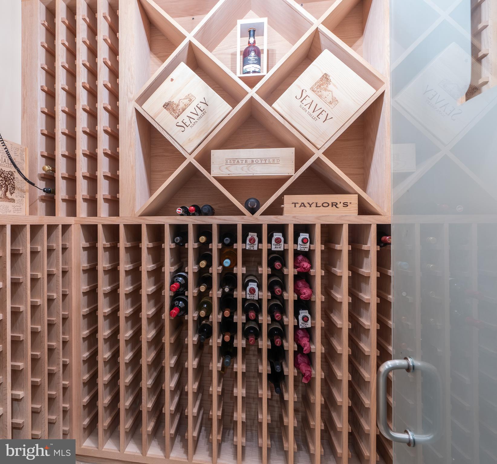 WINDSONG - Residential