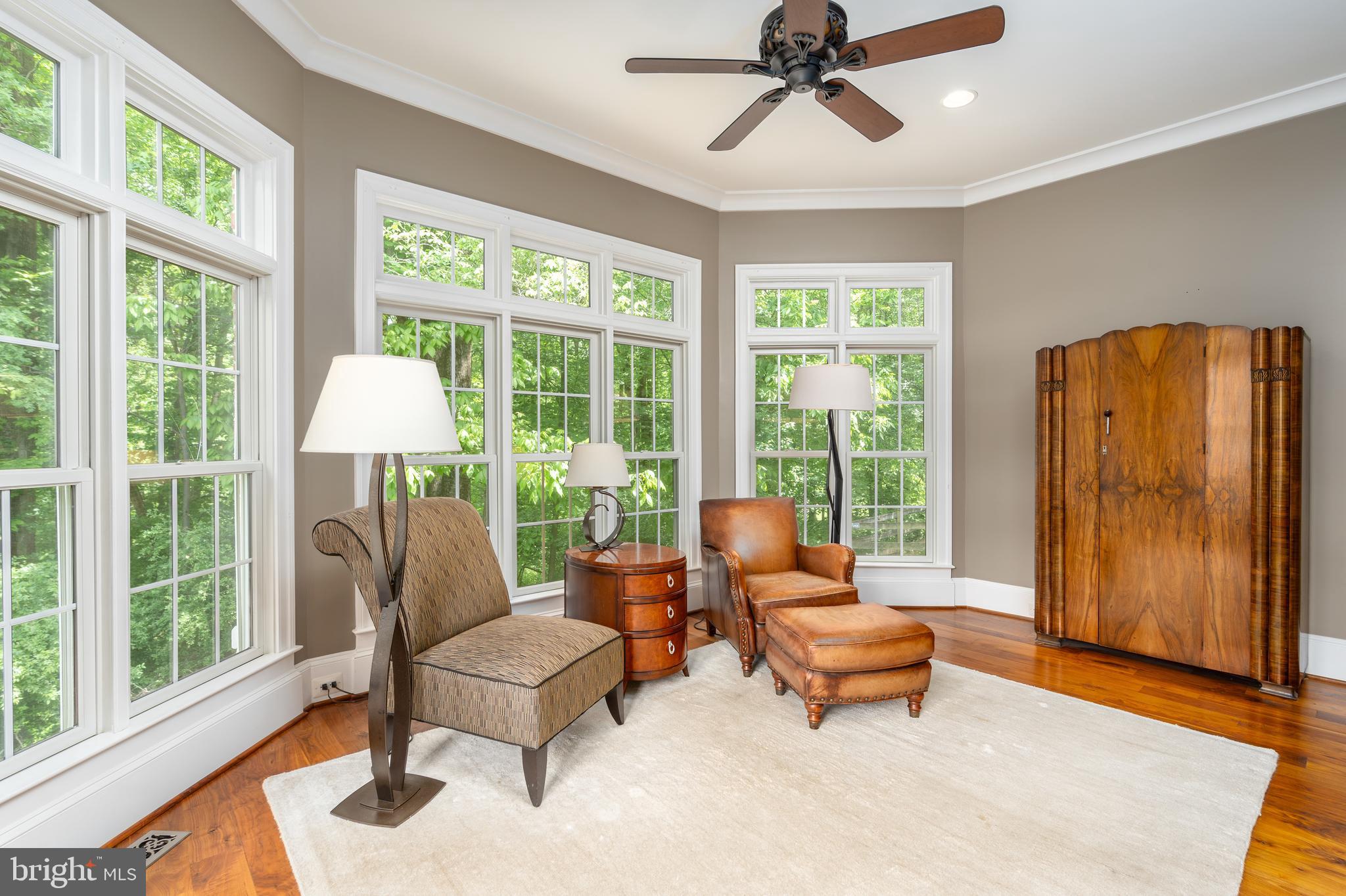 WINDSONG - Residential