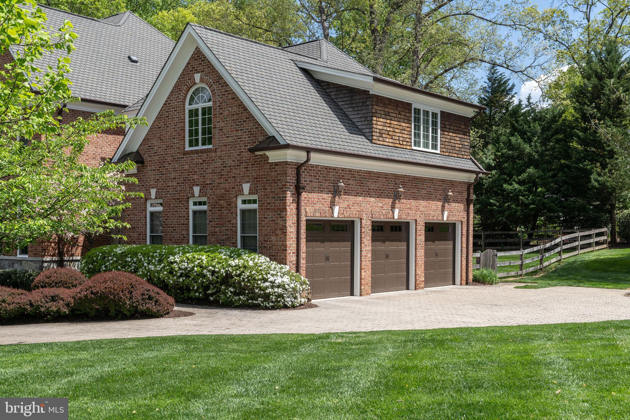 WINDSONG - Residential