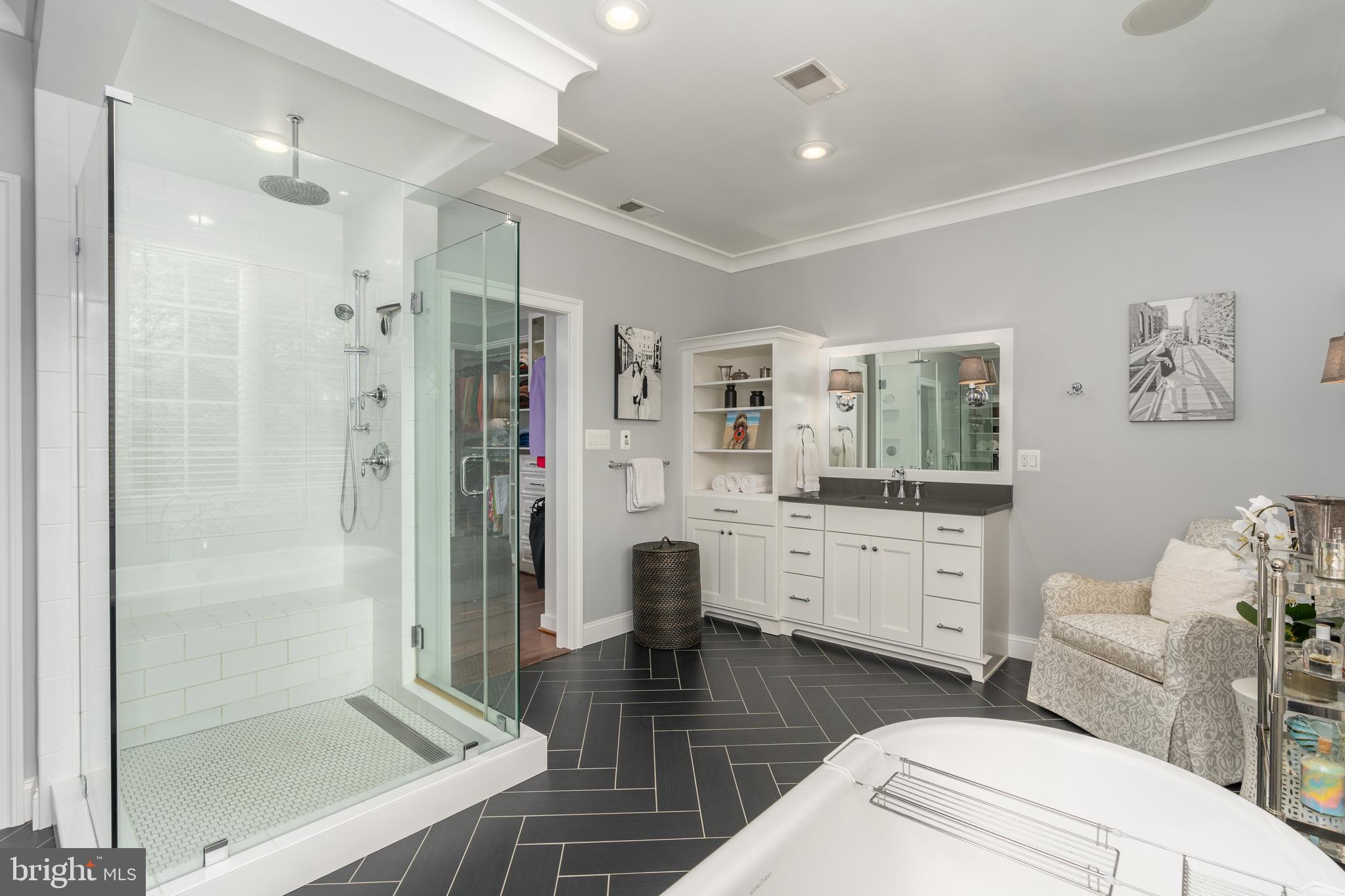 WINDSONG - Residential