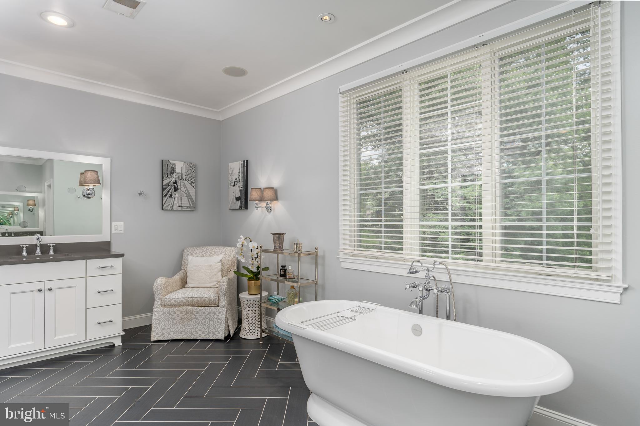 WINDSONG - Residential