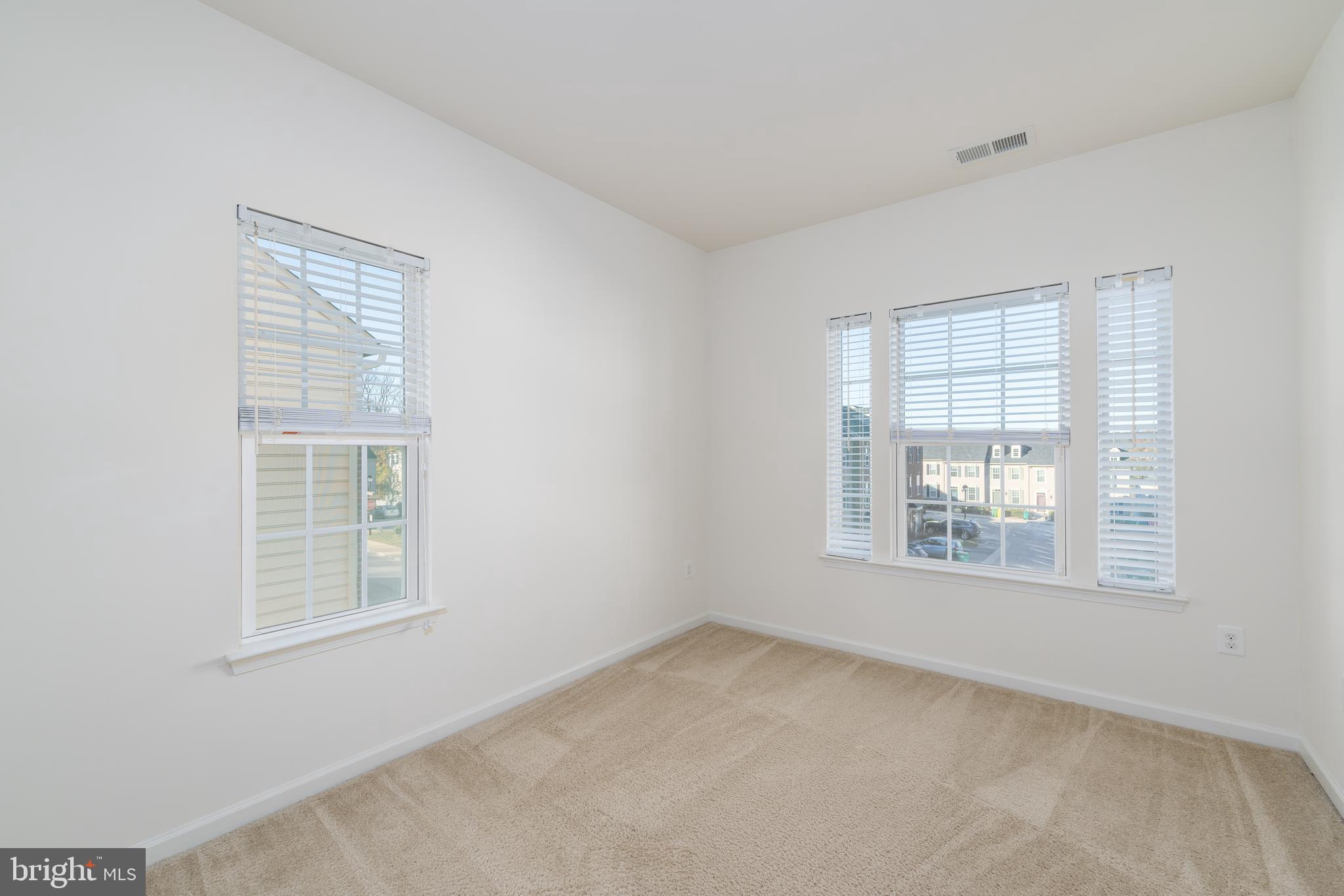 ELLICOTT CROSSING - Residential Lease