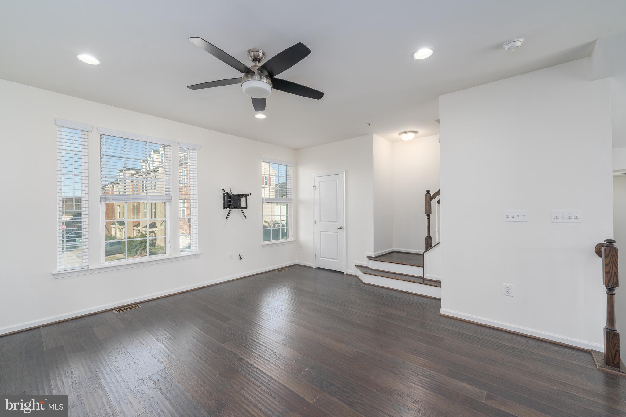 ELLICOTT CROSSING - Residential Lease