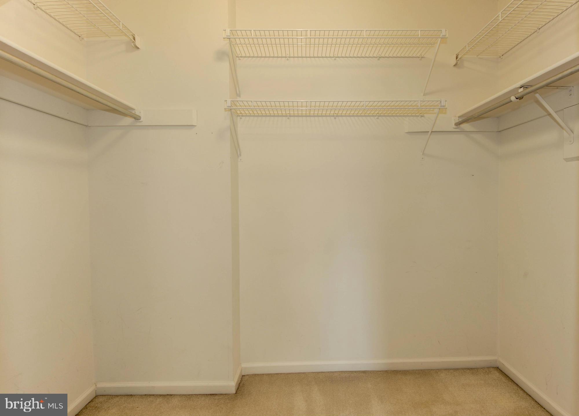 SPRINGFIELD OAKS - Residential