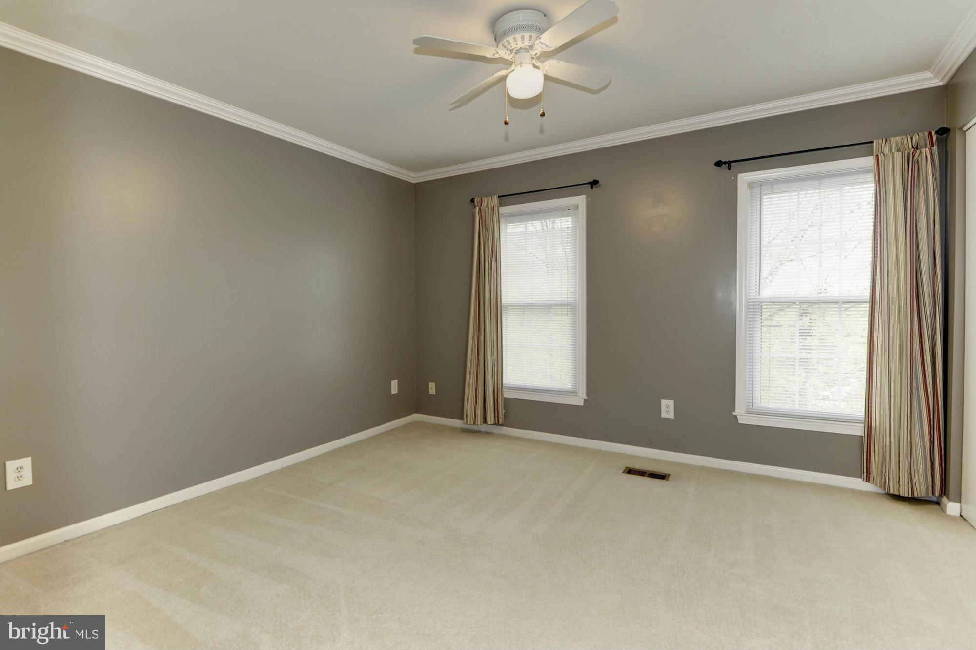 SPRINGFIELD OAKS - Residential