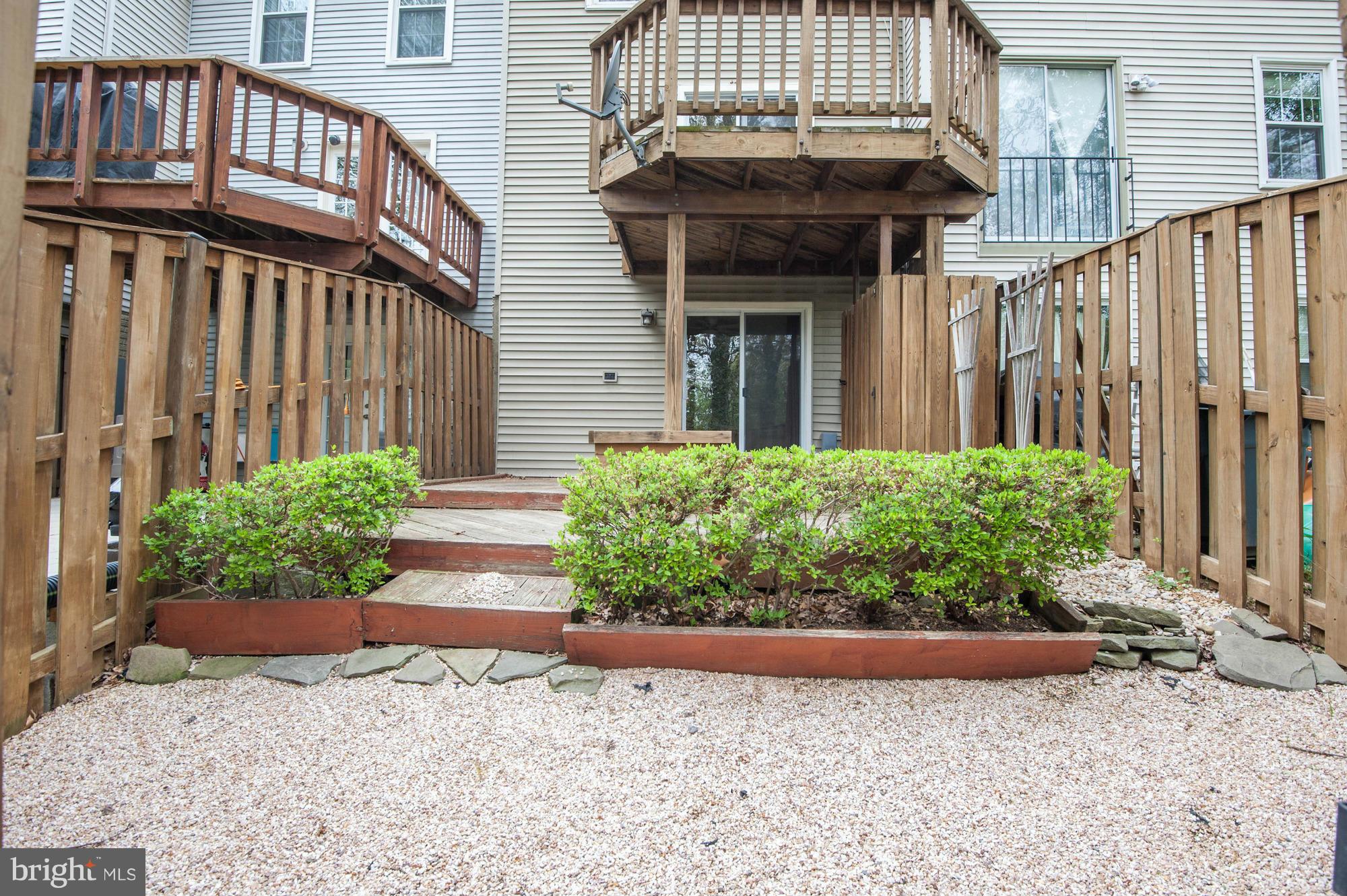 SPRINGFIELD OAKS - Residential