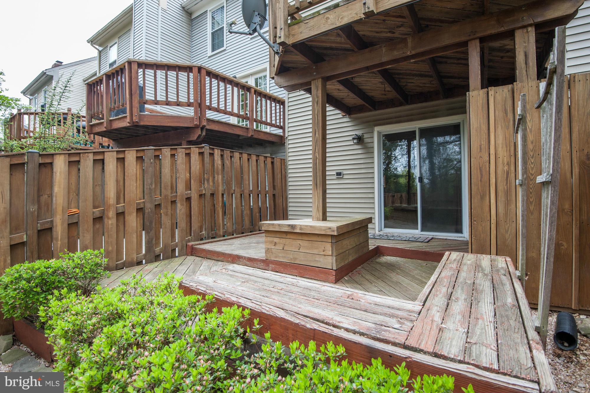 SPRINGFIELD OAKS - Residential