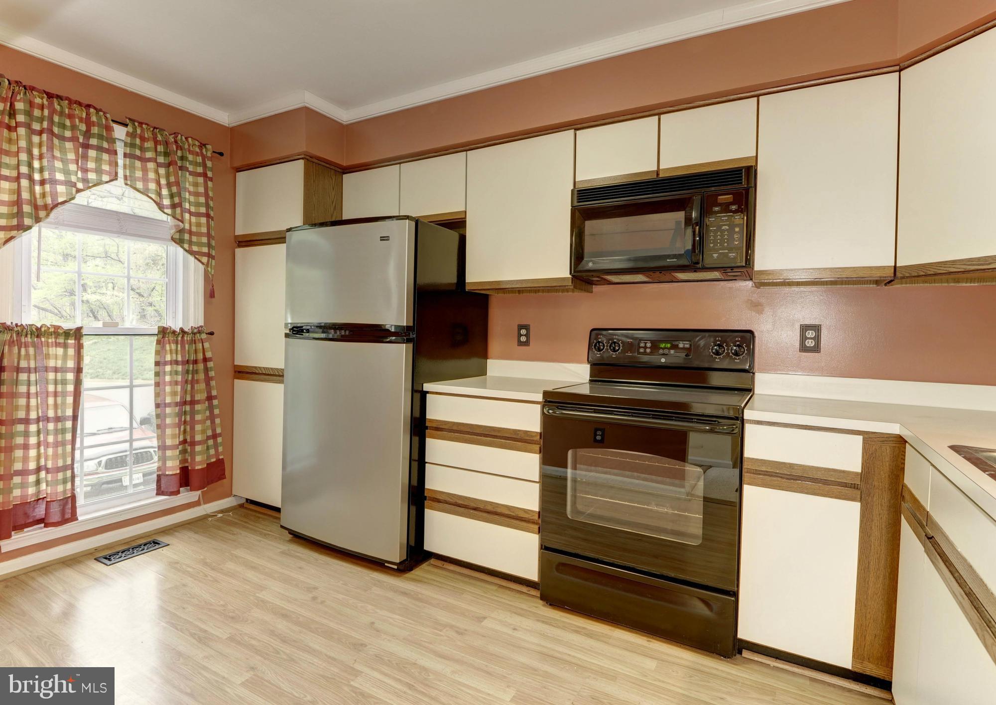 SPRINGFIELD OAKS - Residential