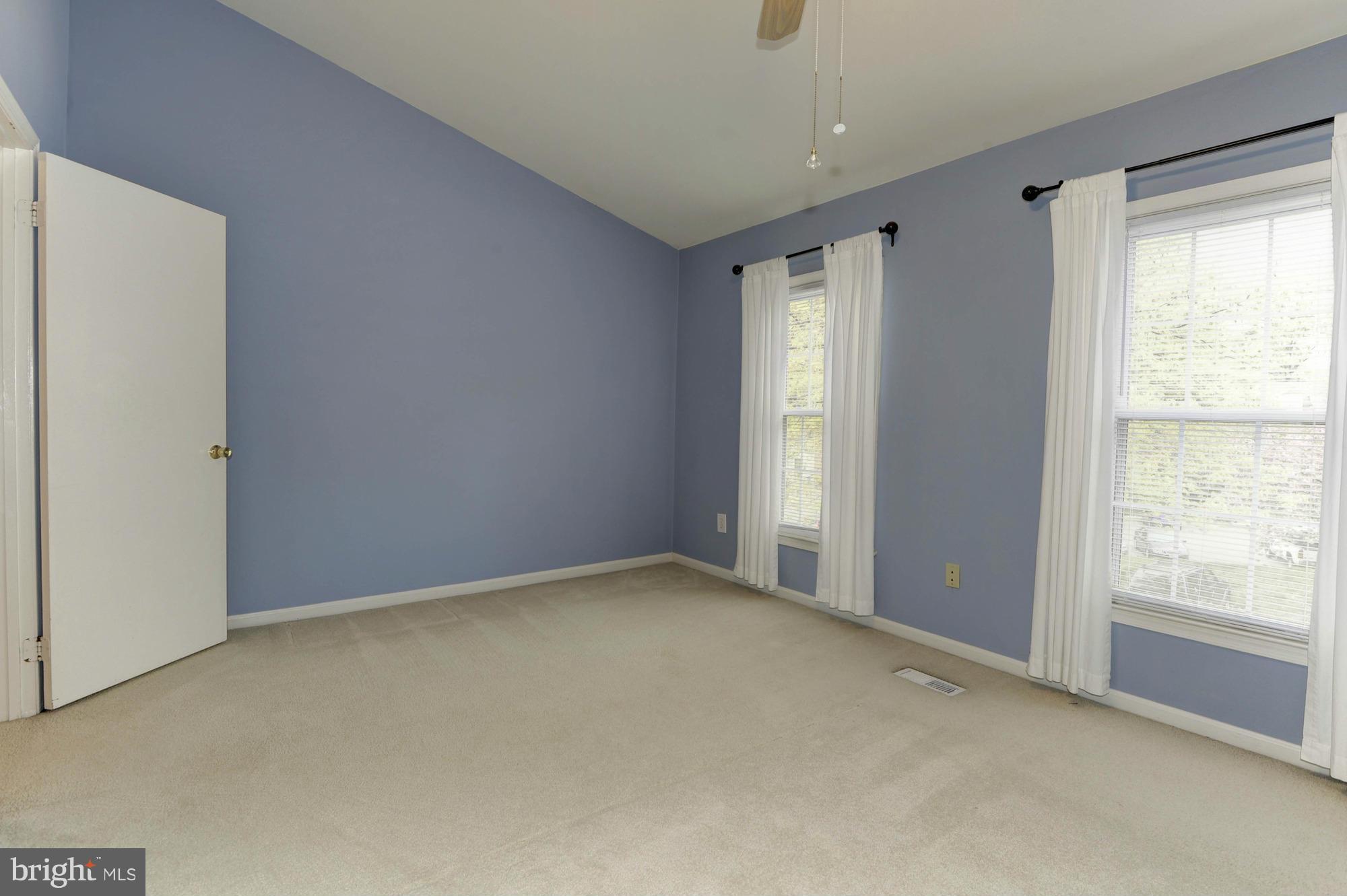 SPRINGFIELD OAKS - Residential