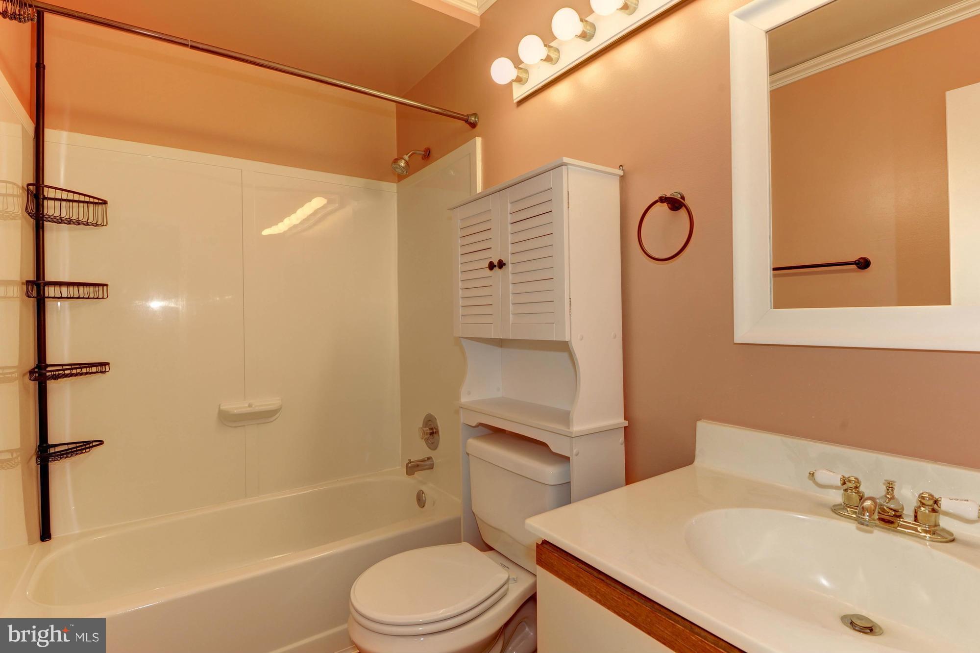 SPRINGFIELD OAKS - Residential