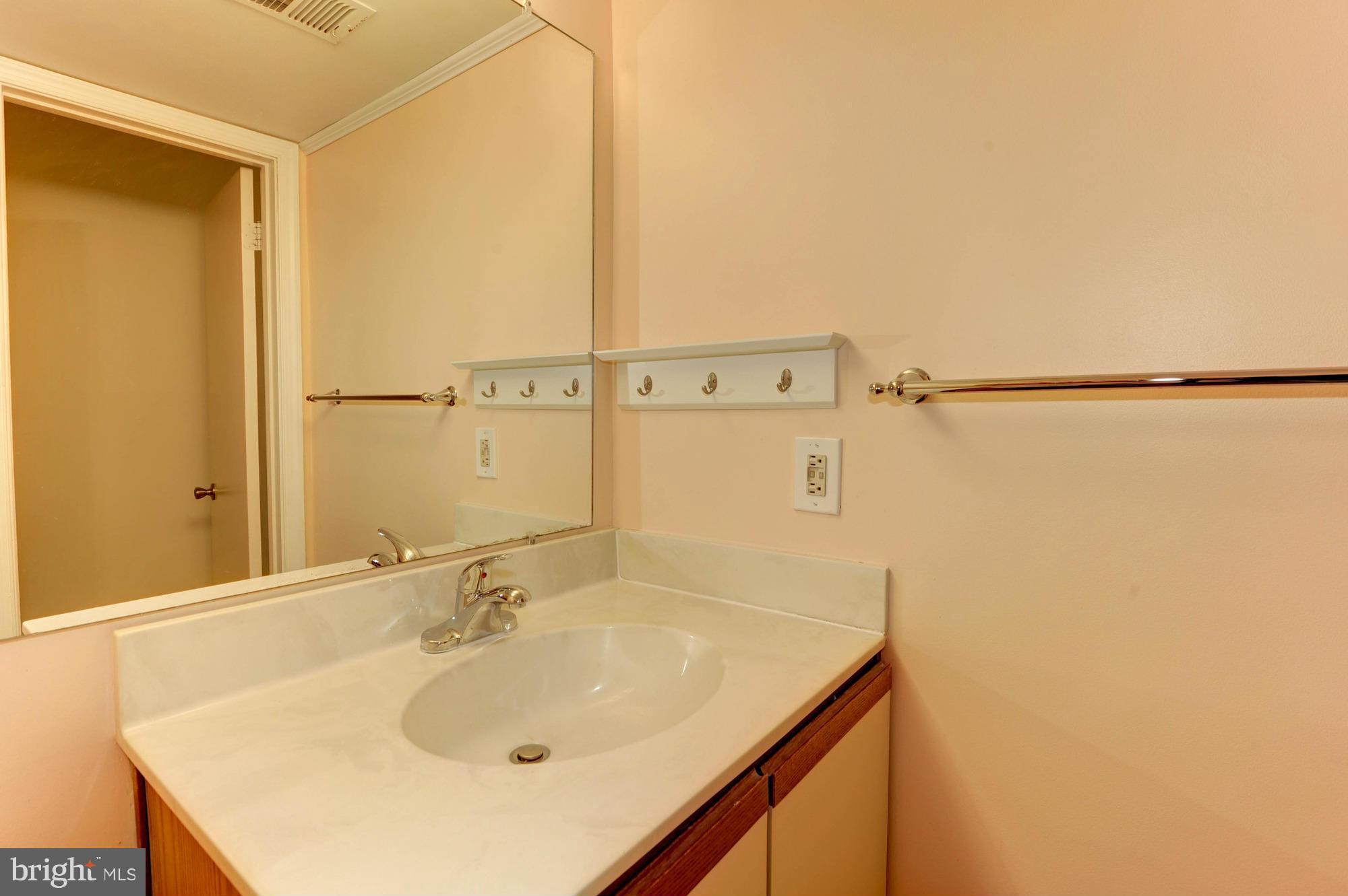 SPRINGFIELD OAKS - Residential