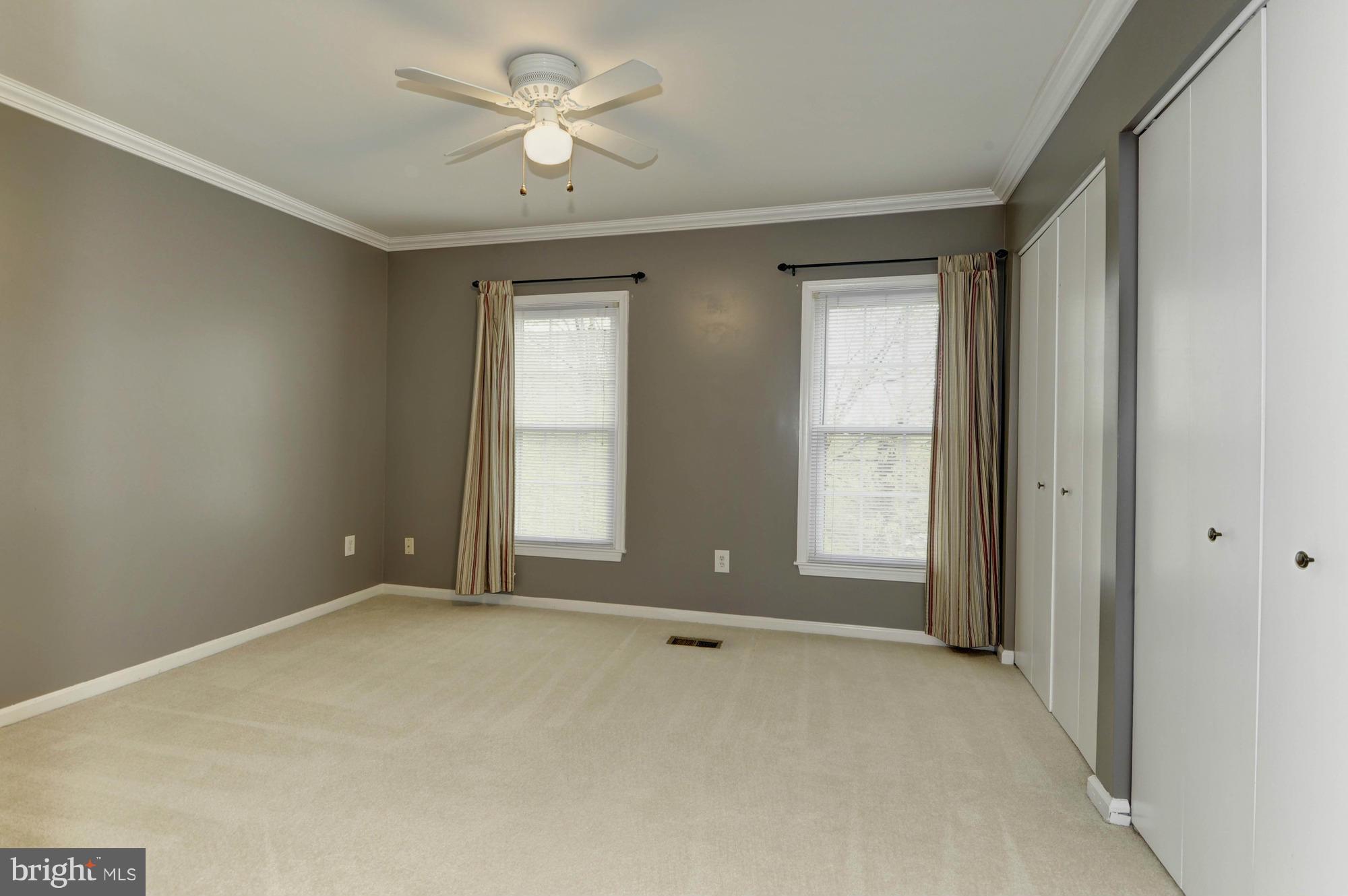 SPRINGFIELD OAKS - Residential