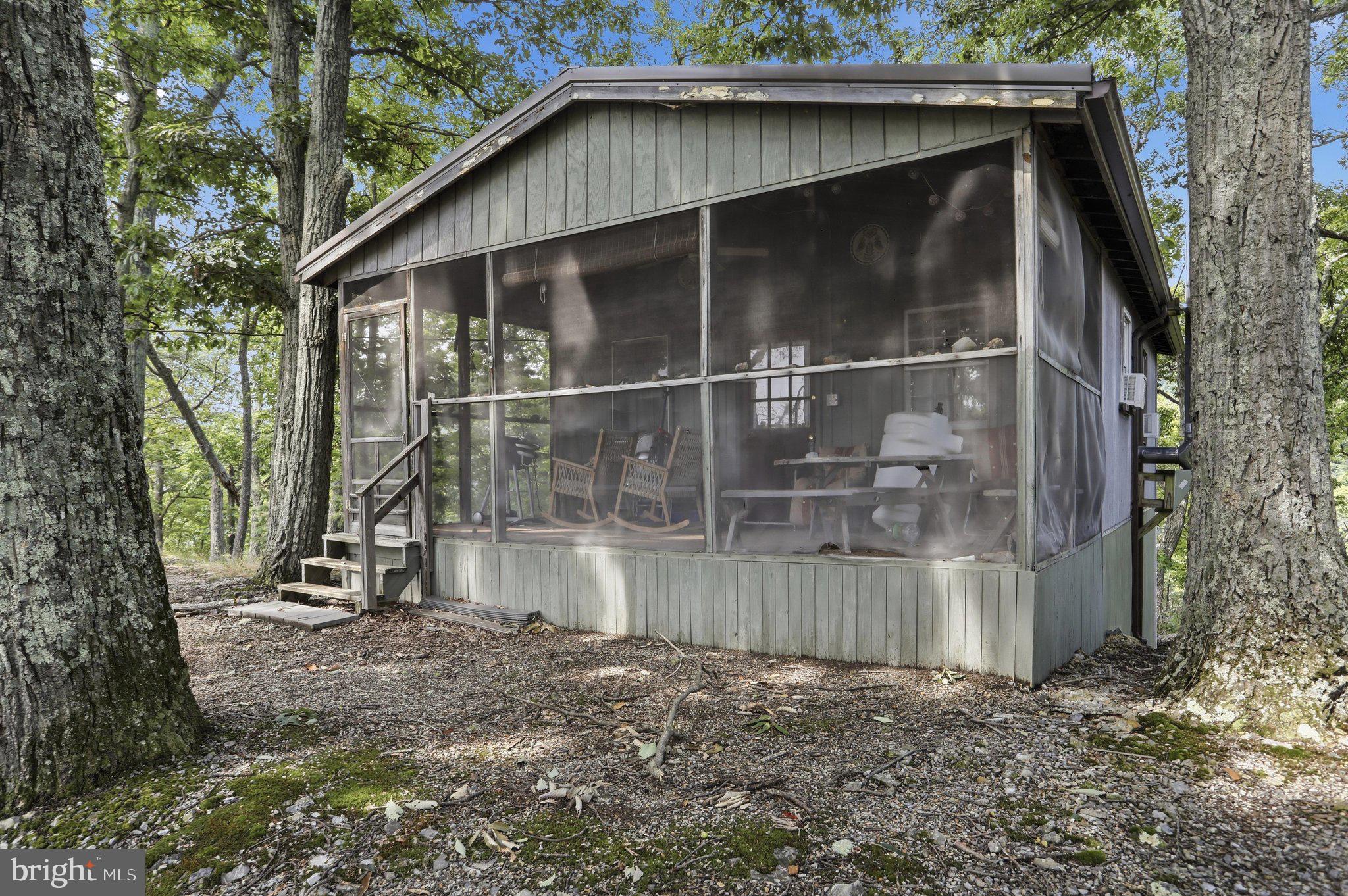 564 HIGHLAND SPRINGS RD