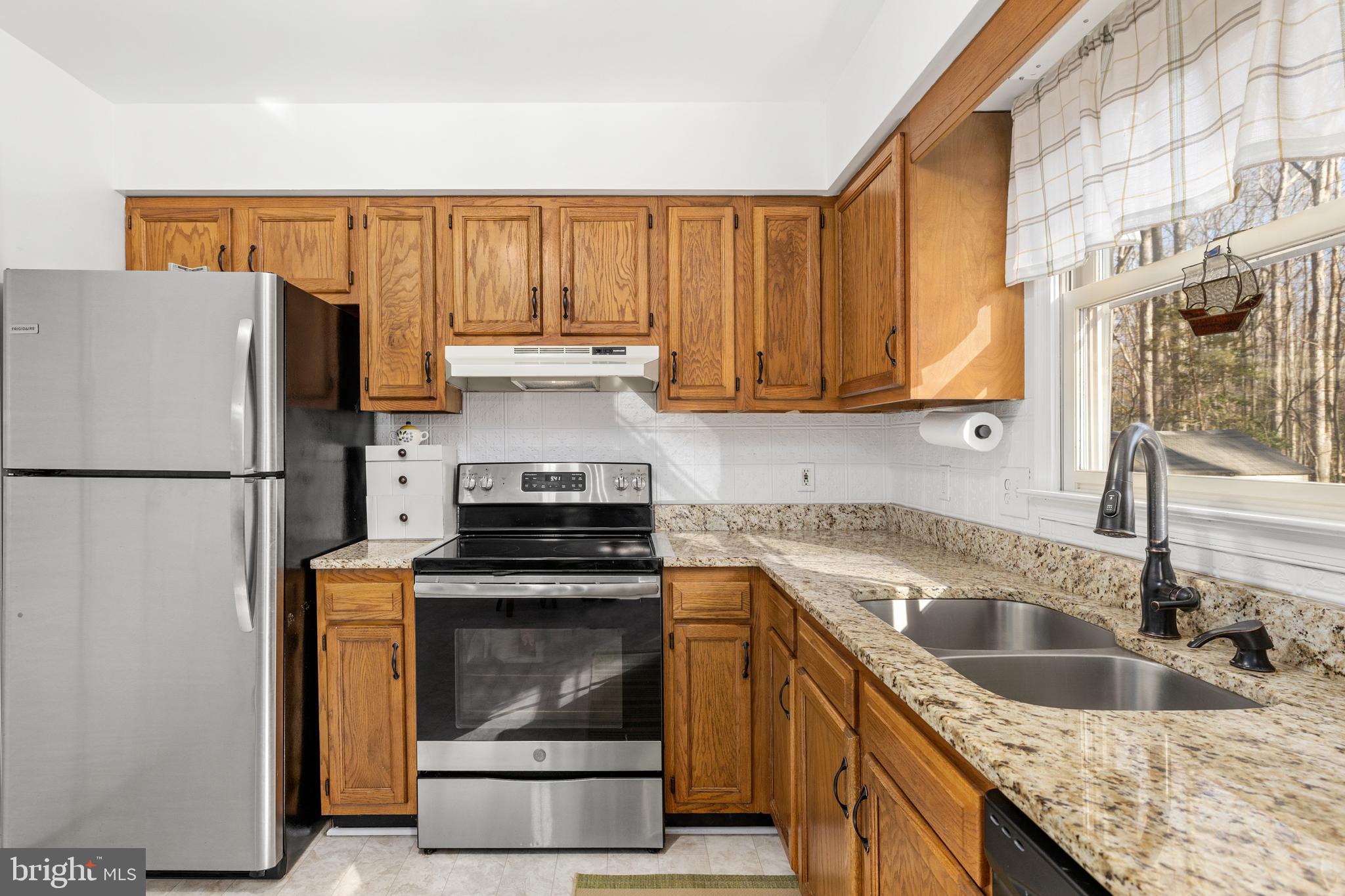 LAKE WILDERNESS - Residential