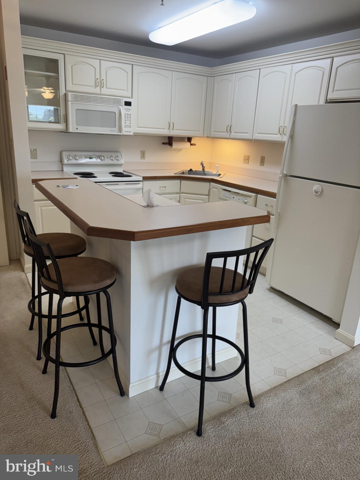 1103 S SCHUMAKER DRIVE C-300