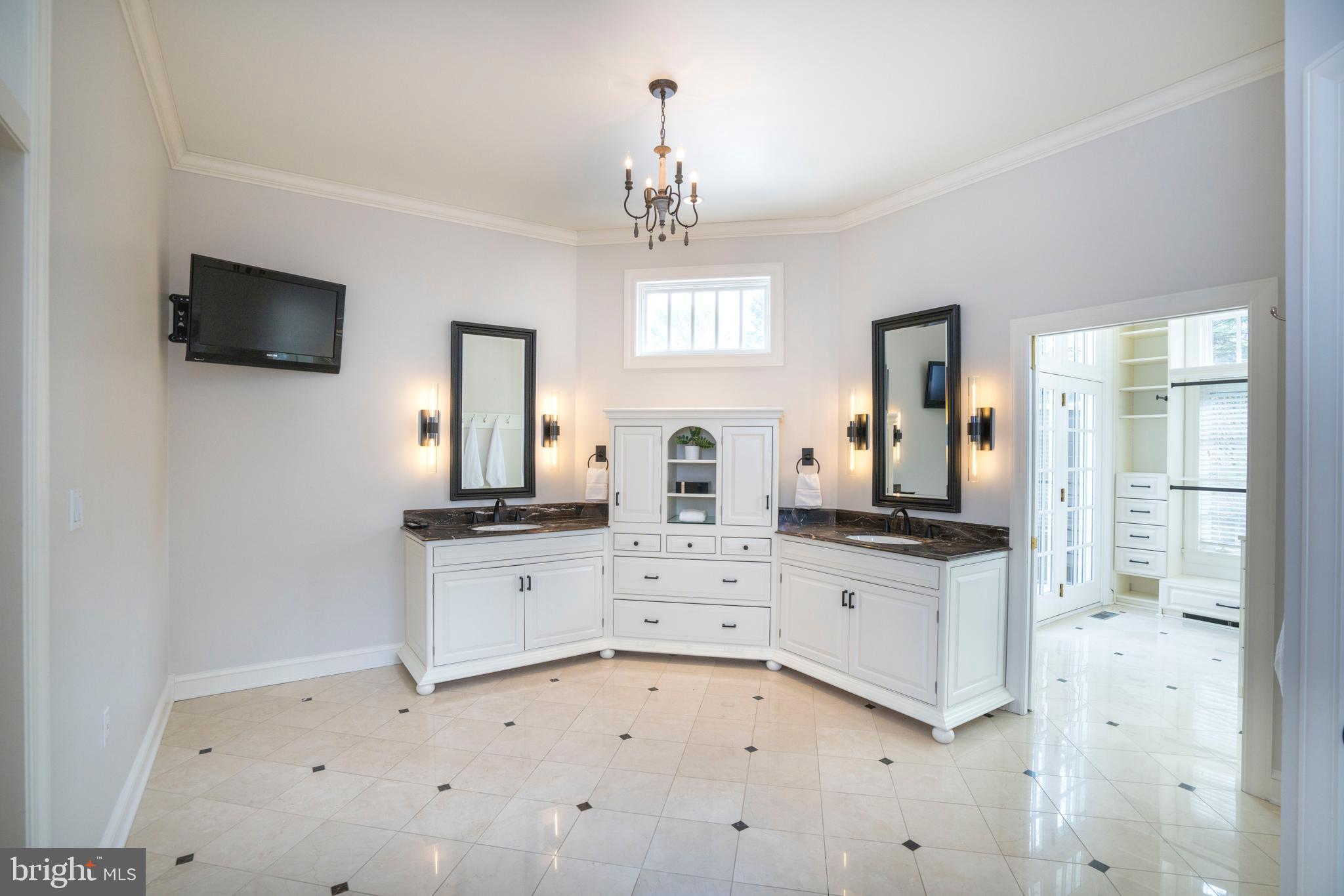 LAUREL HILLS - Residential