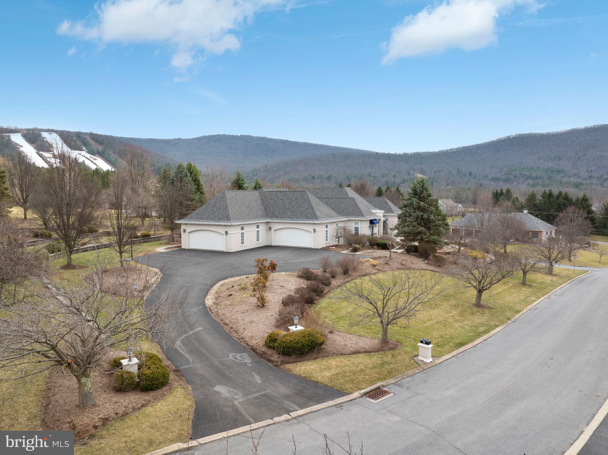 LAUREL HILLS - Residential