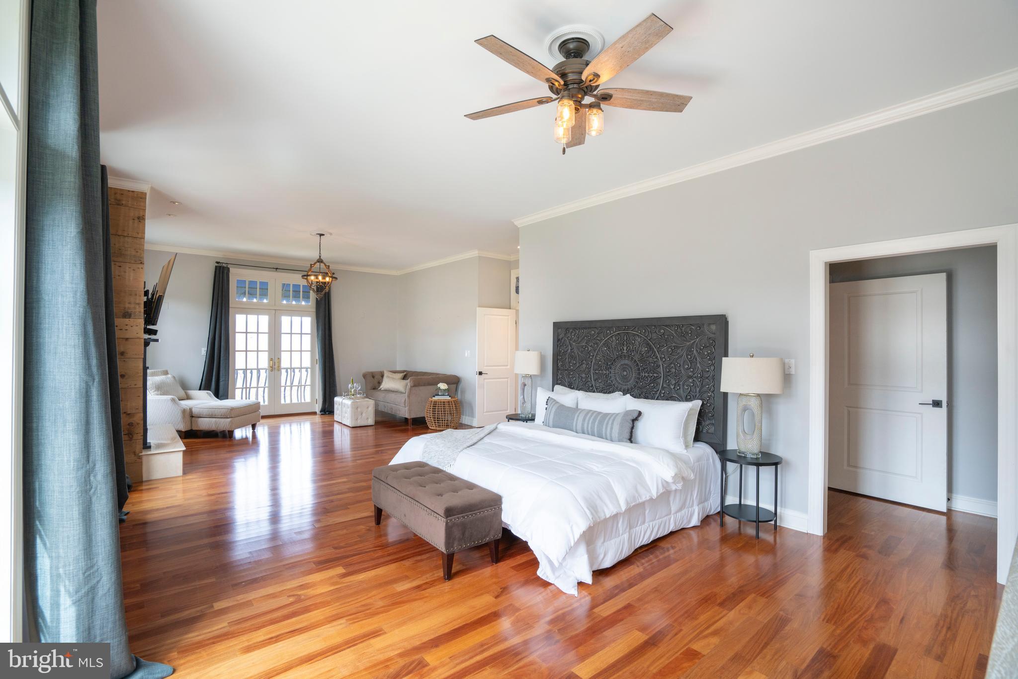 LAUREL HILLS - Residential