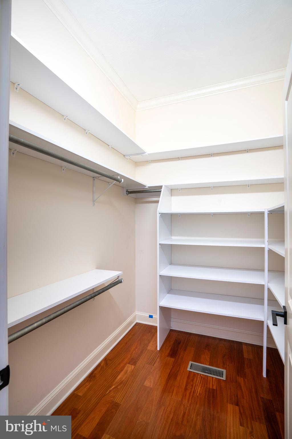 LAUREL HILLS - Residential