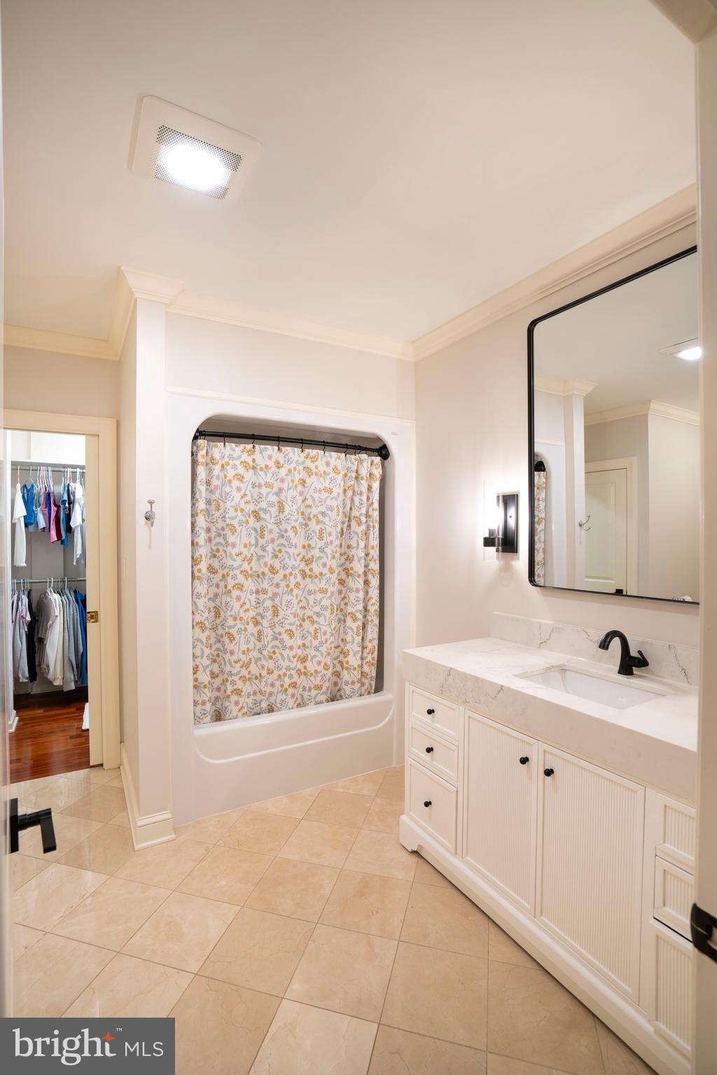 LAUREL HILLS - Residential