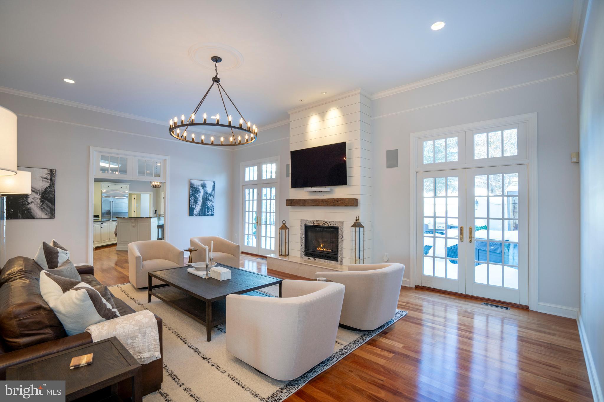 LAUREL HILLS - Residential