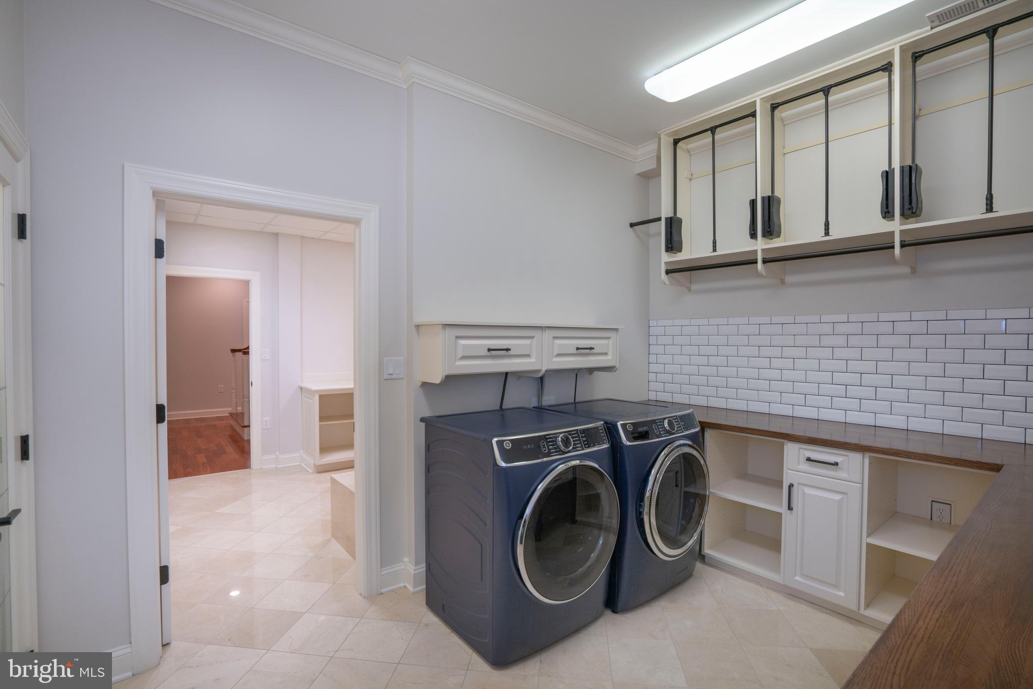 LAUREL HILLS - Residential