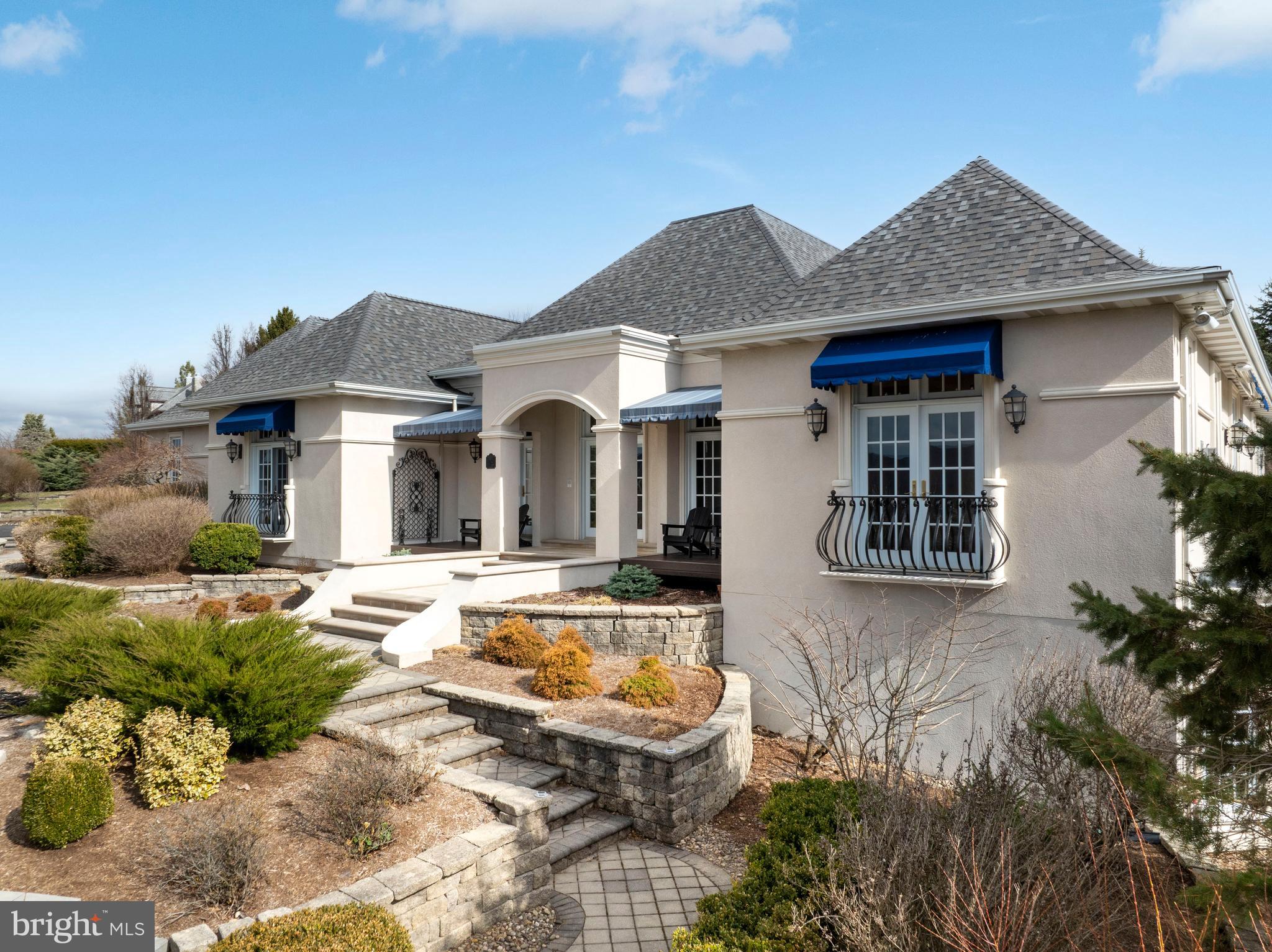 LAUREL HILLS - Residential