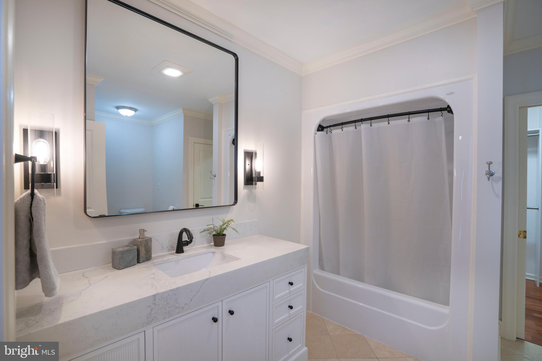 LAUREL HILLS - Residential