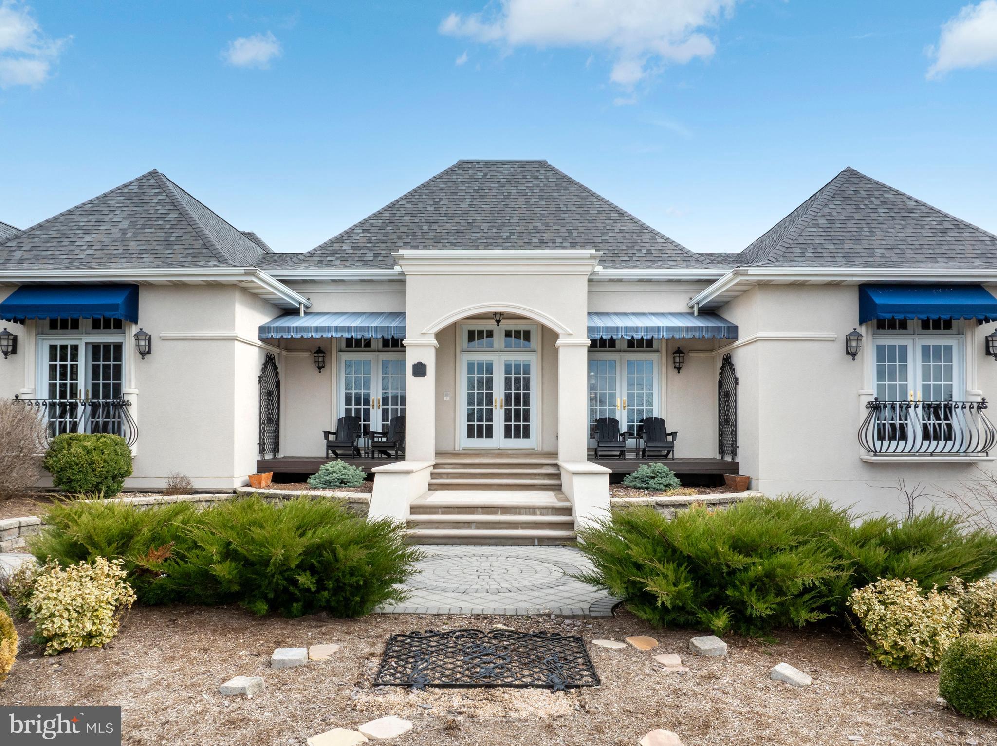 LAUREL HILLS - Residential