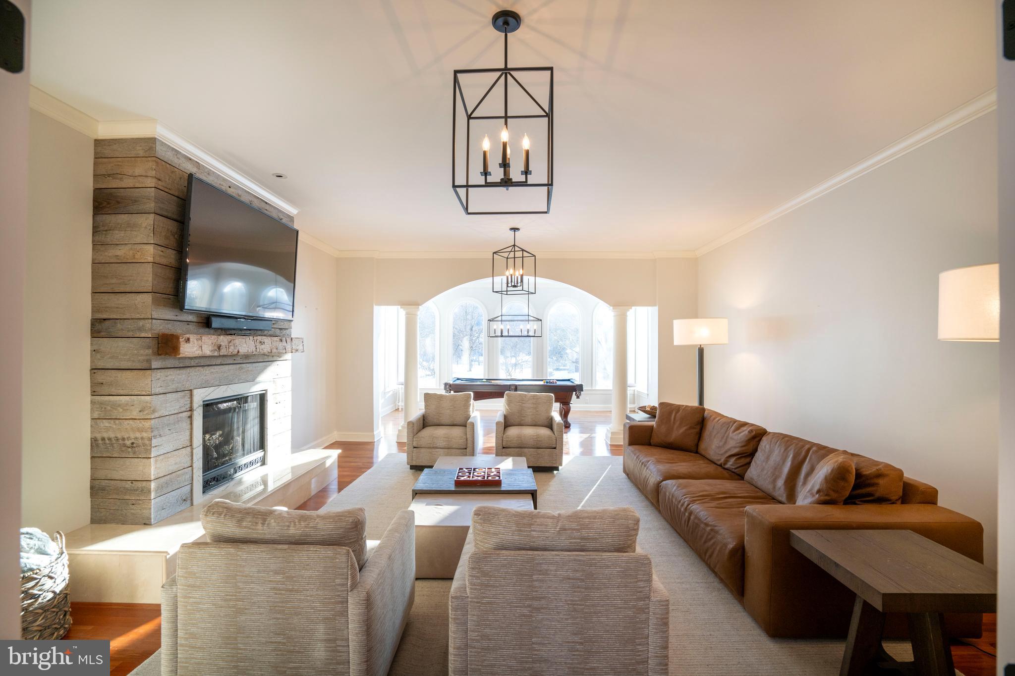 LAUREL HILLS - Residential