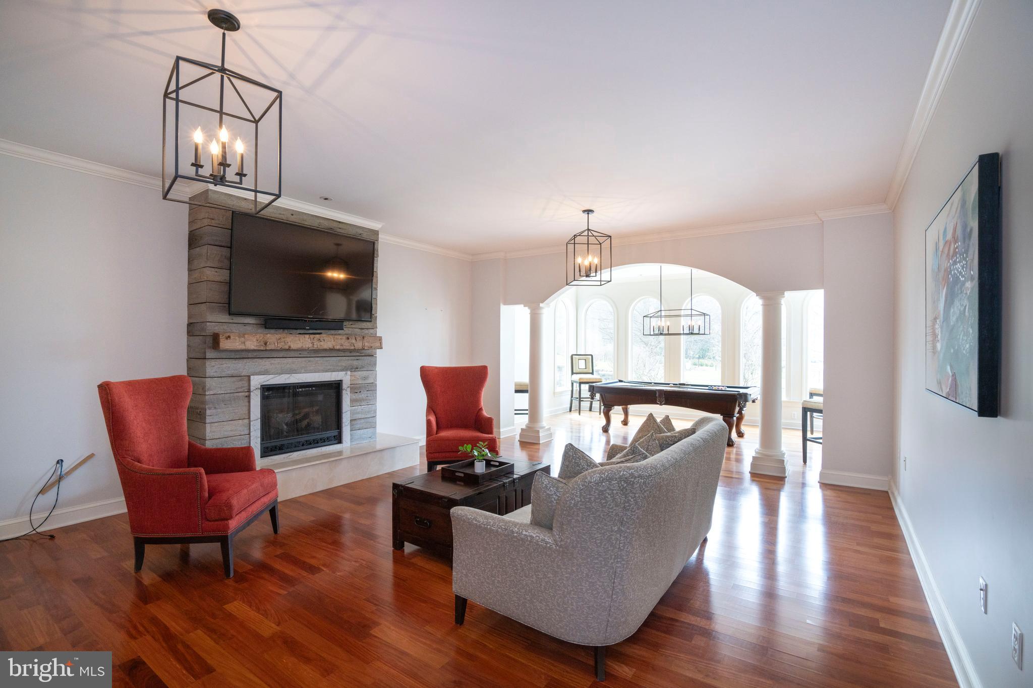 LAUREL HILLS - Residential