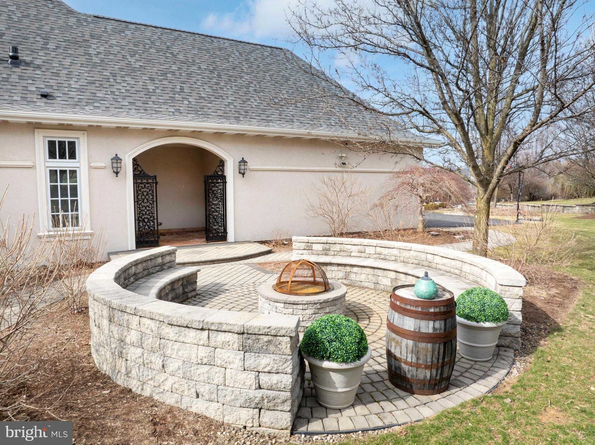 LAUREL HILLS - Residential