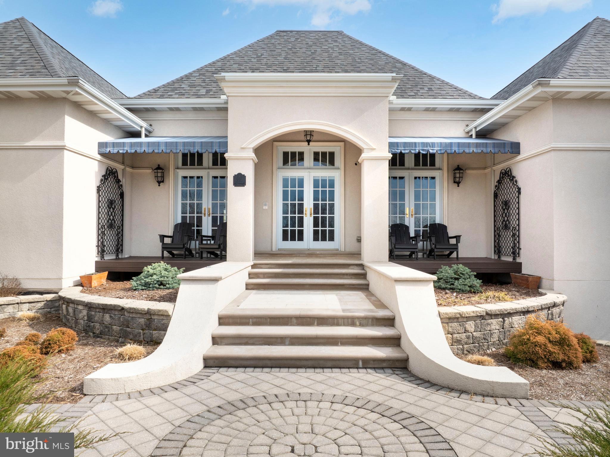 LAUREL HILLS - Residential