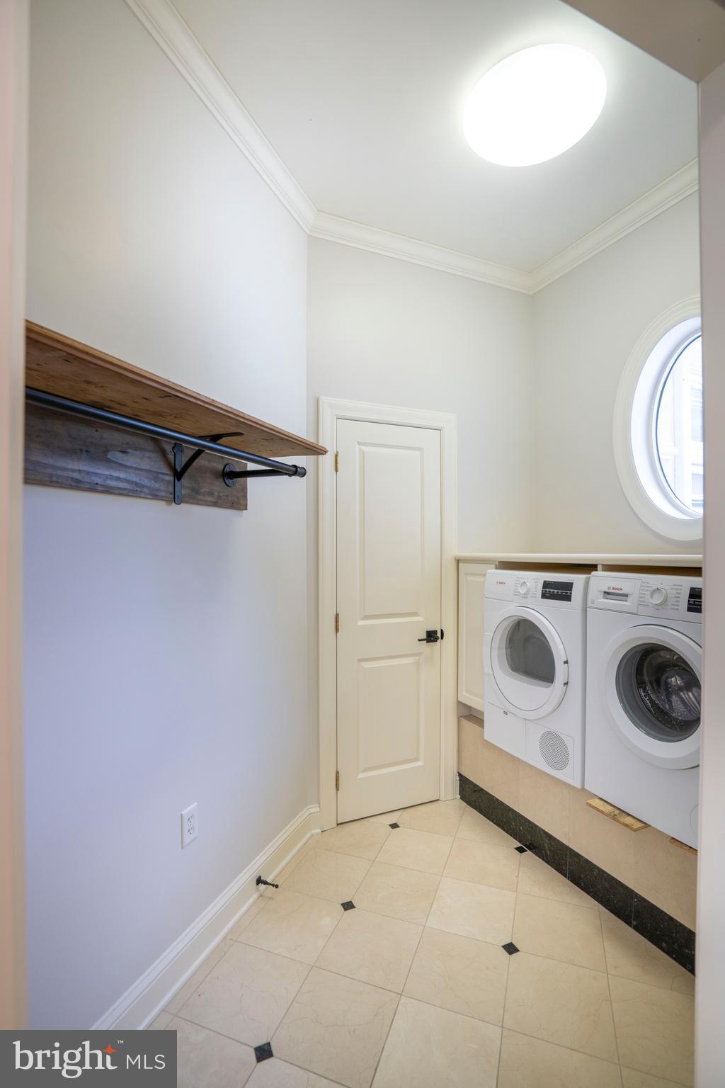 LAUREL HILLS - Residential