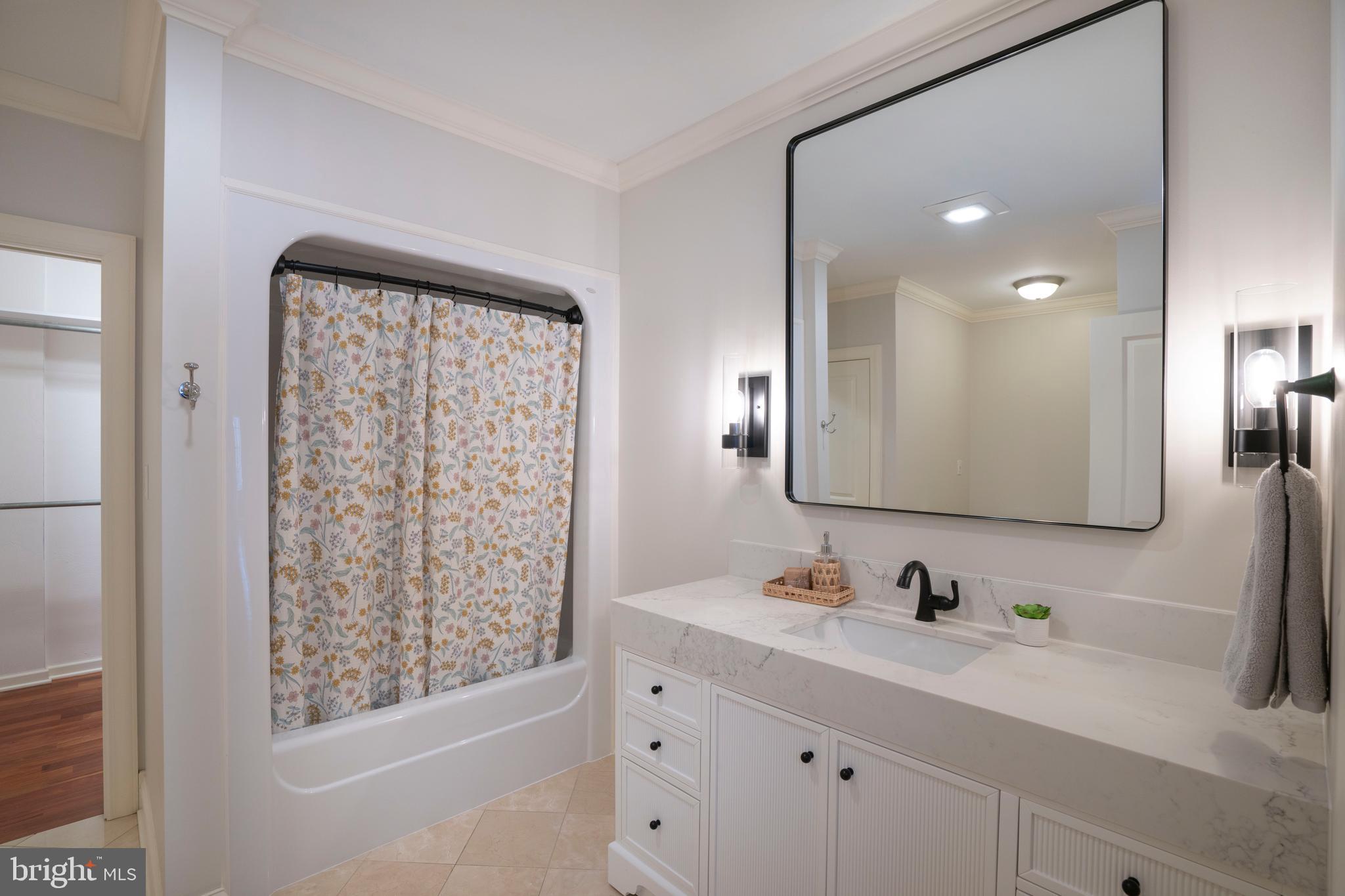 LAUREL HILLS - Residential