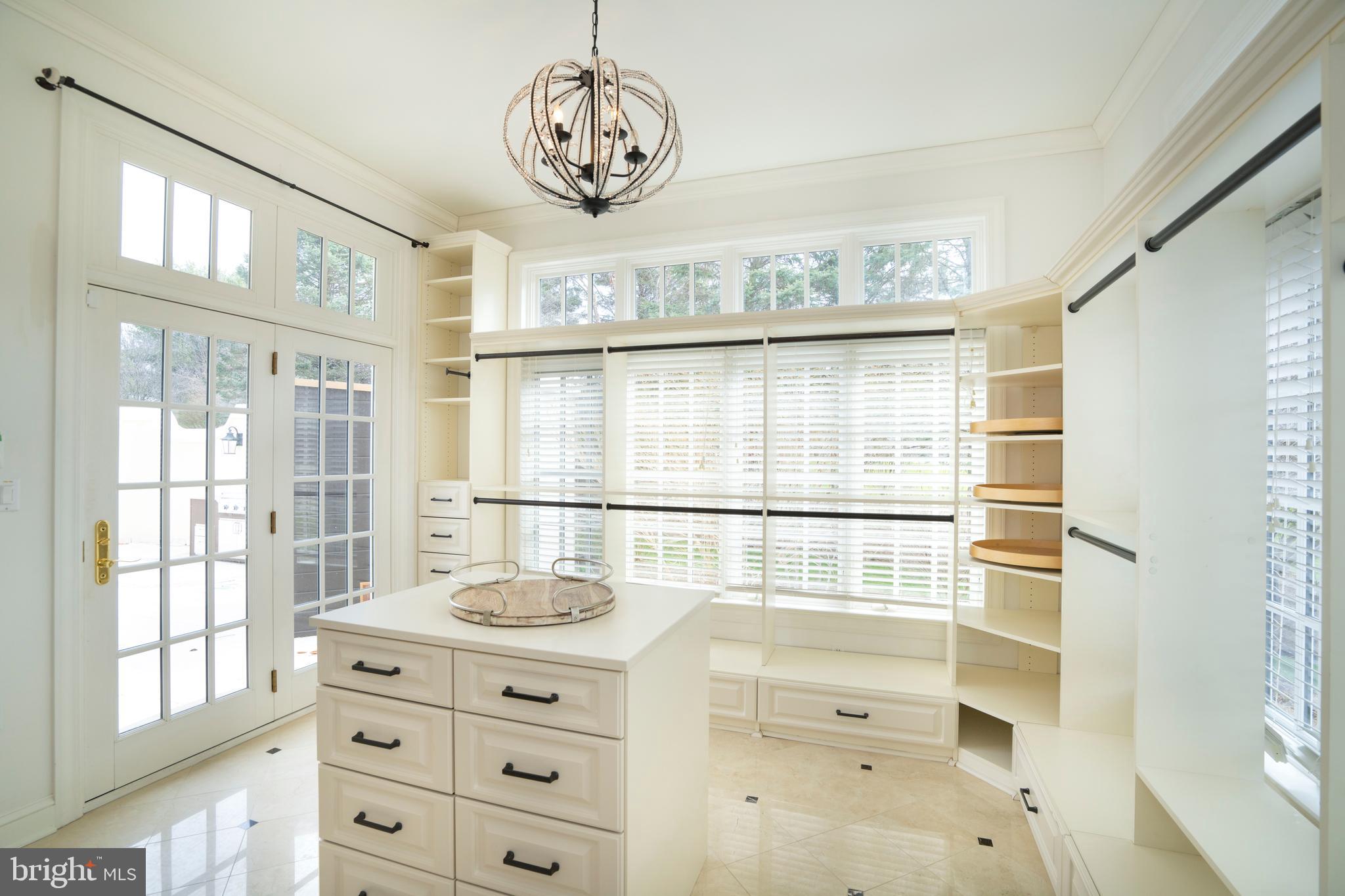 LAUREL HILLS - Residential